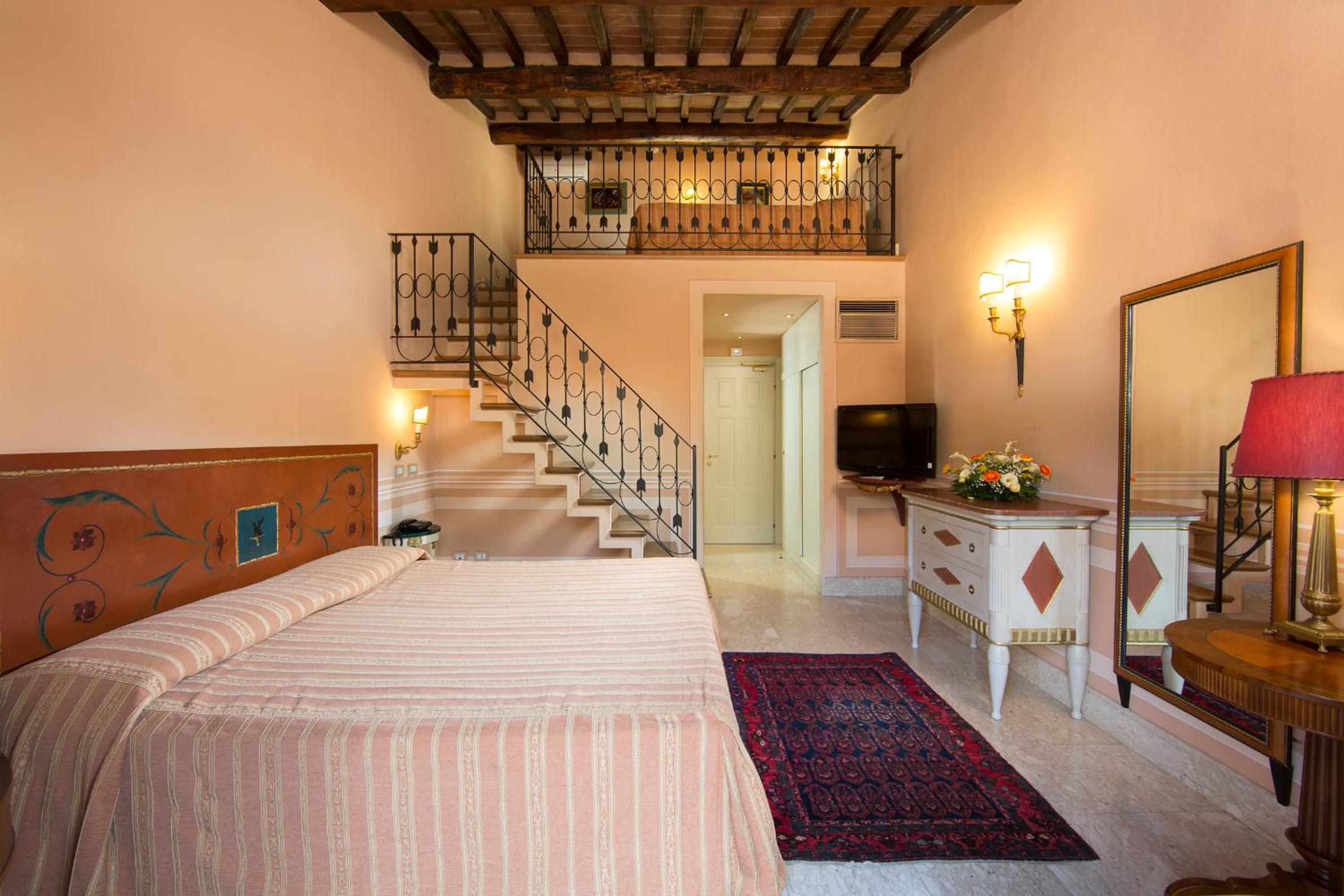 Deluxe Double Room with Pool View photo 3