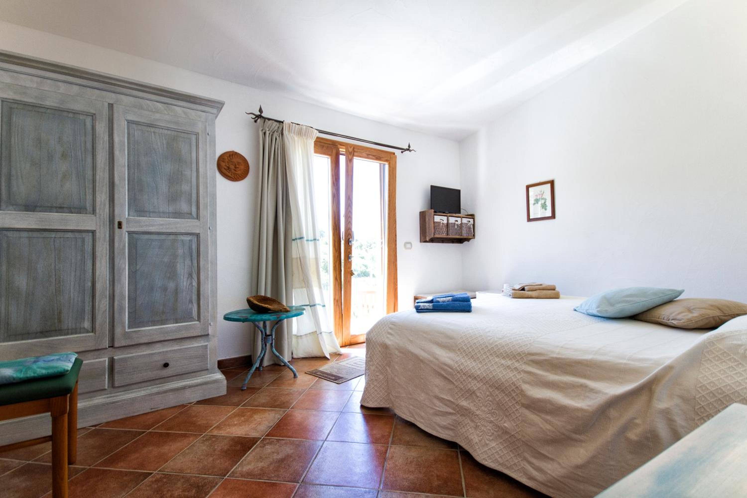 Double Room with Garden View - Photo 1