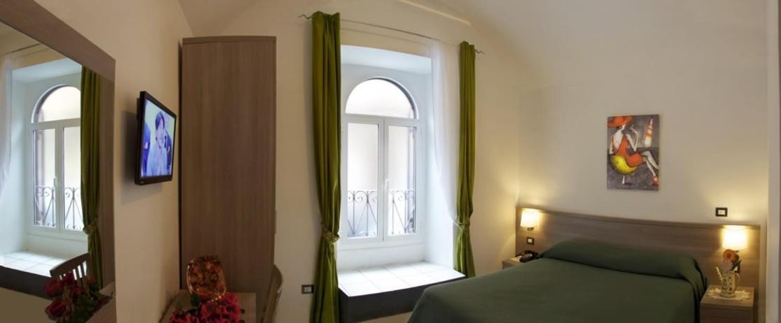 Large Double Room