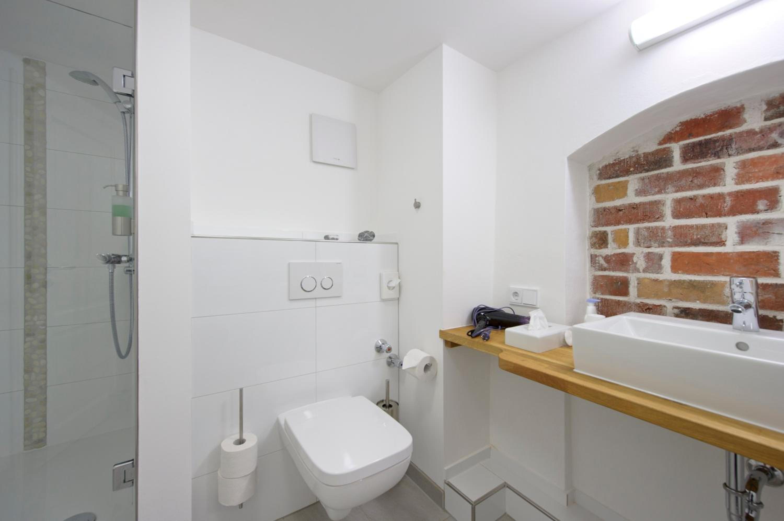 Double Room - Photo 4