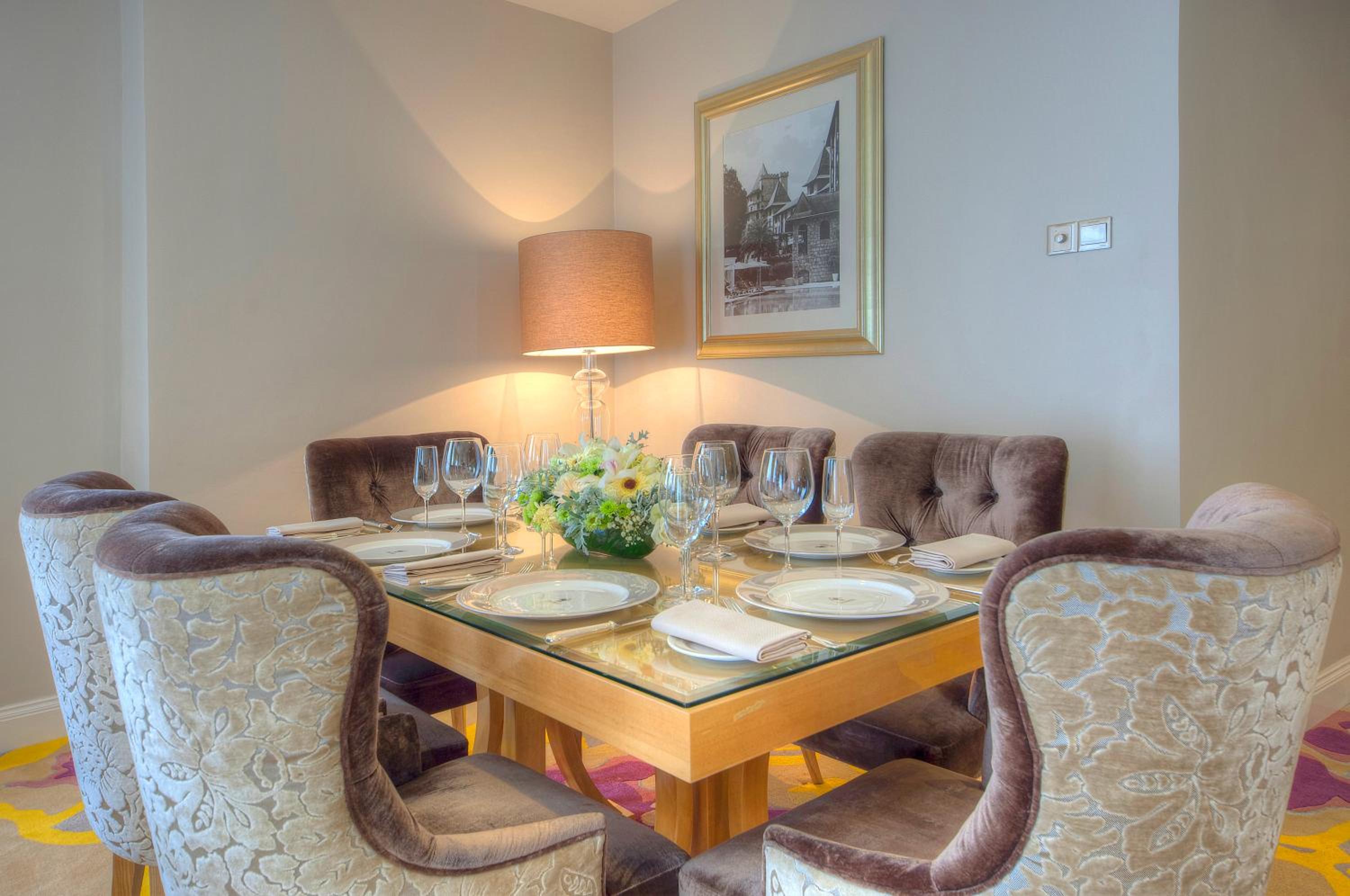 Three-Bedroom Suite - Photo 7