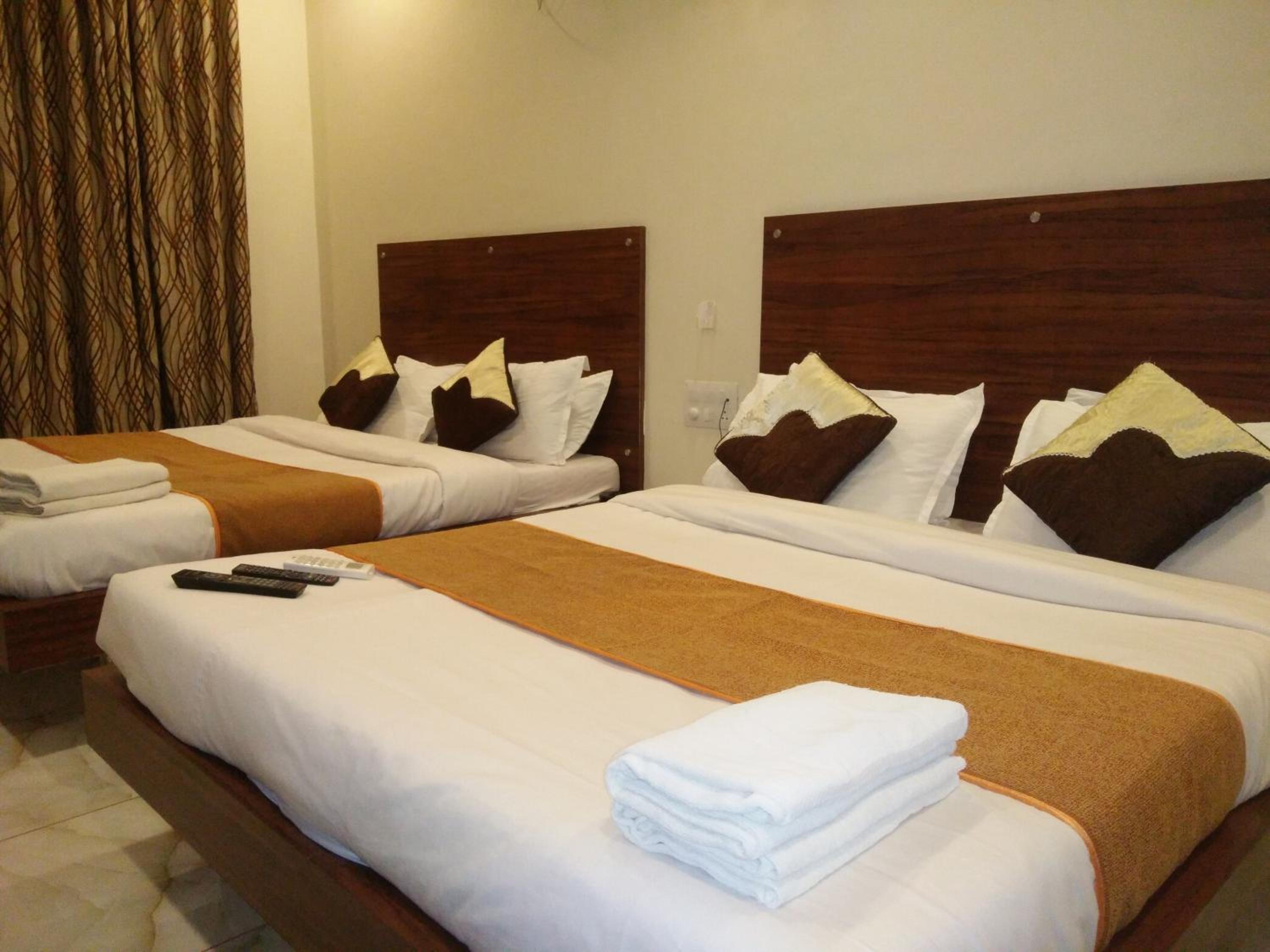 Deluxe Triple Room photo 3