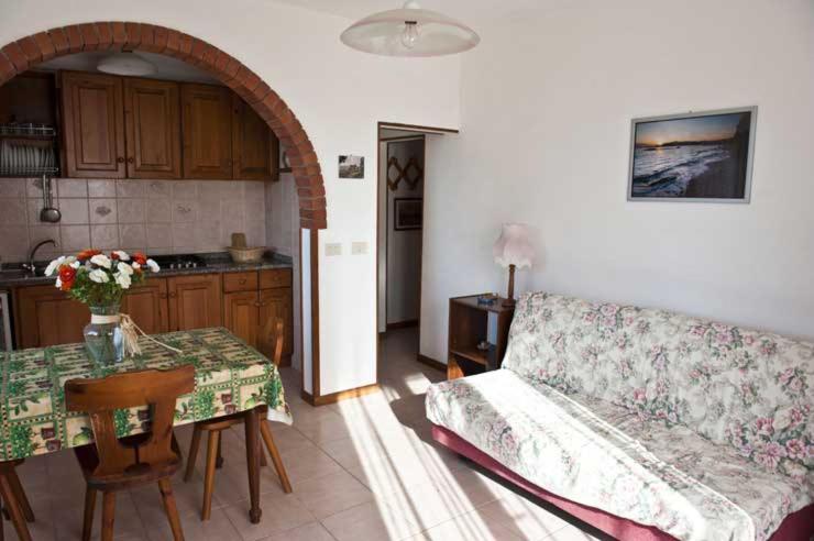 One-Bedroom House with Sea View