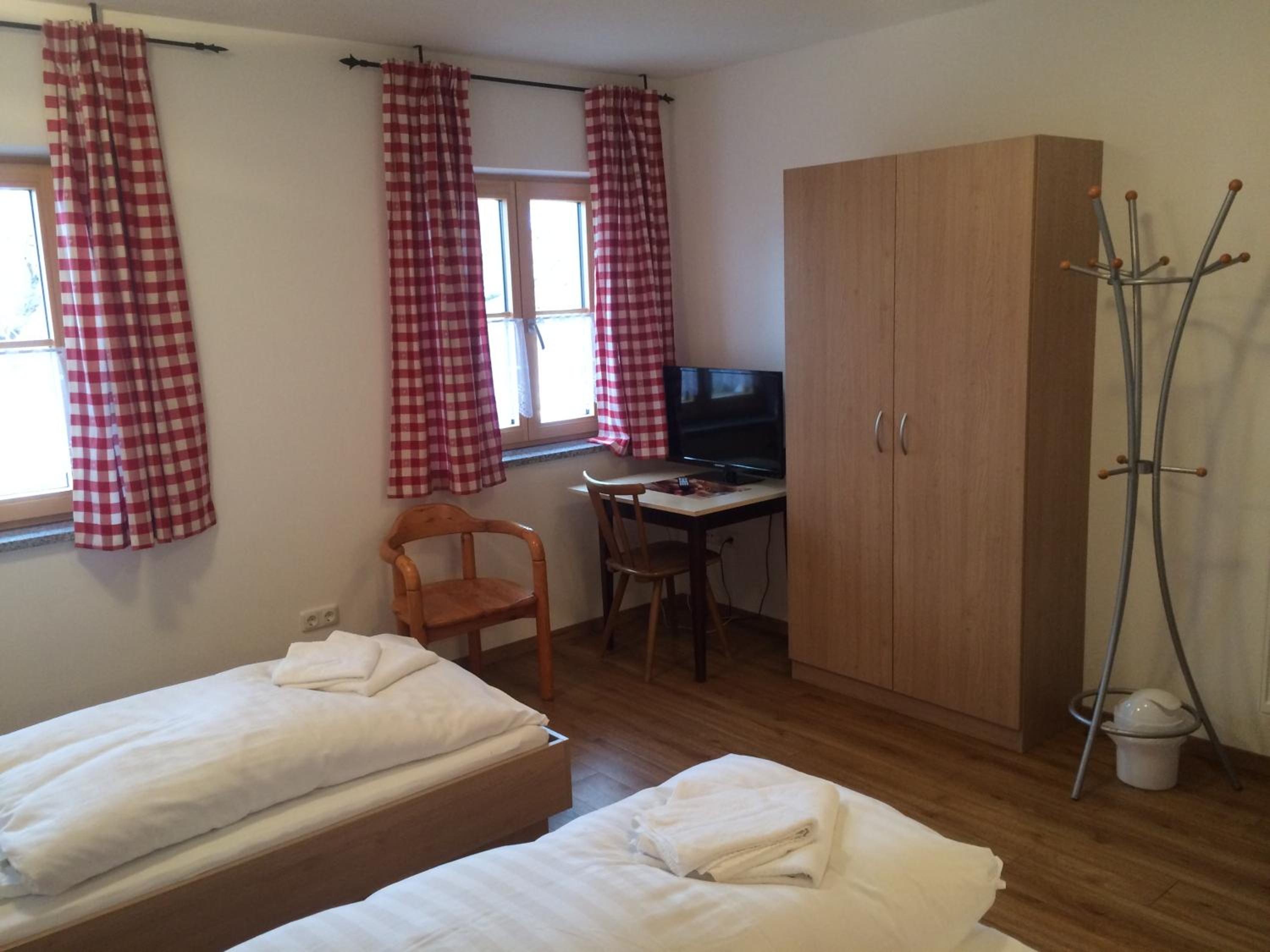 Standard Double Room photo 2
