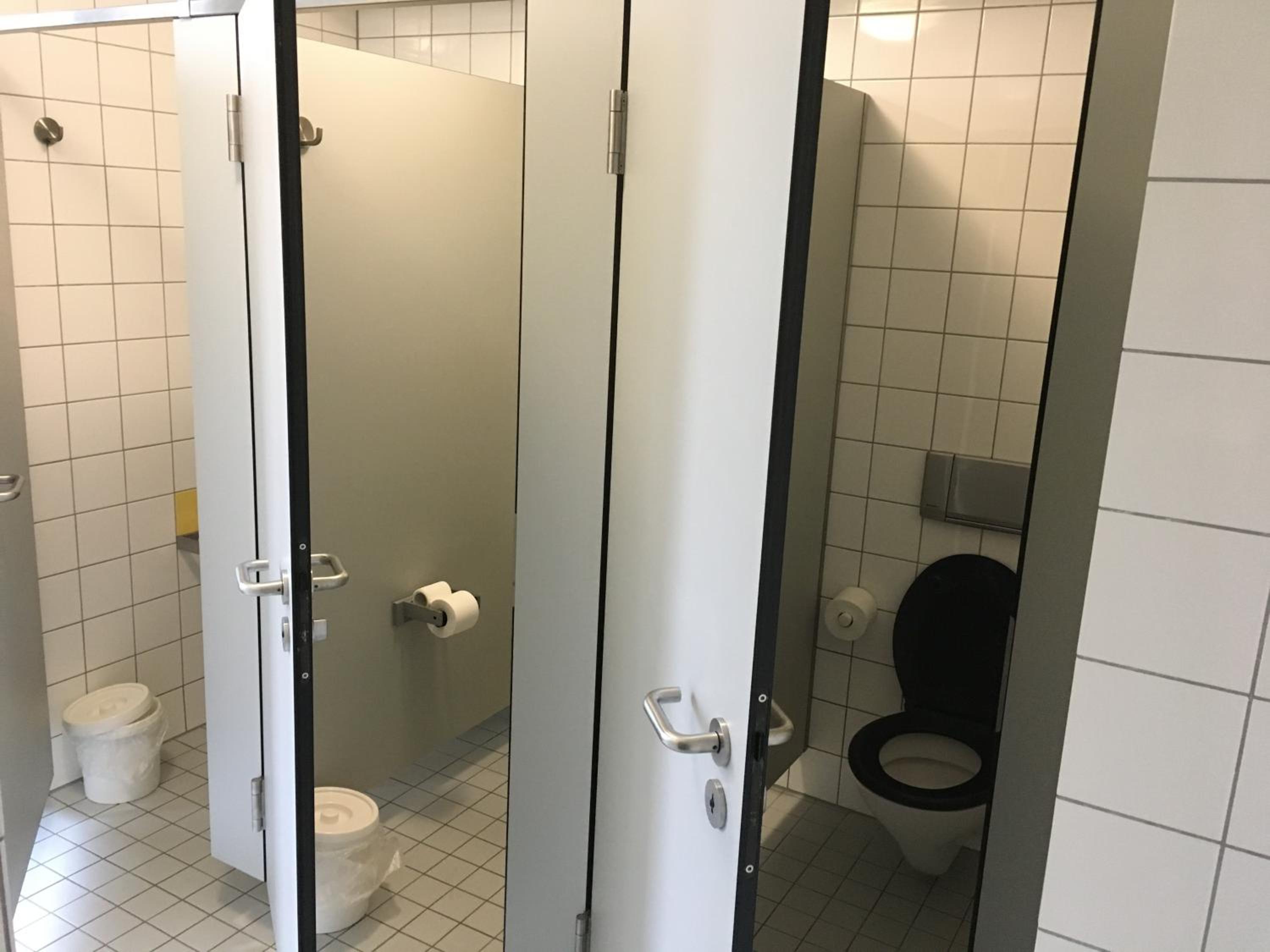 Quadruple Room with Shared Bathroom photo 2