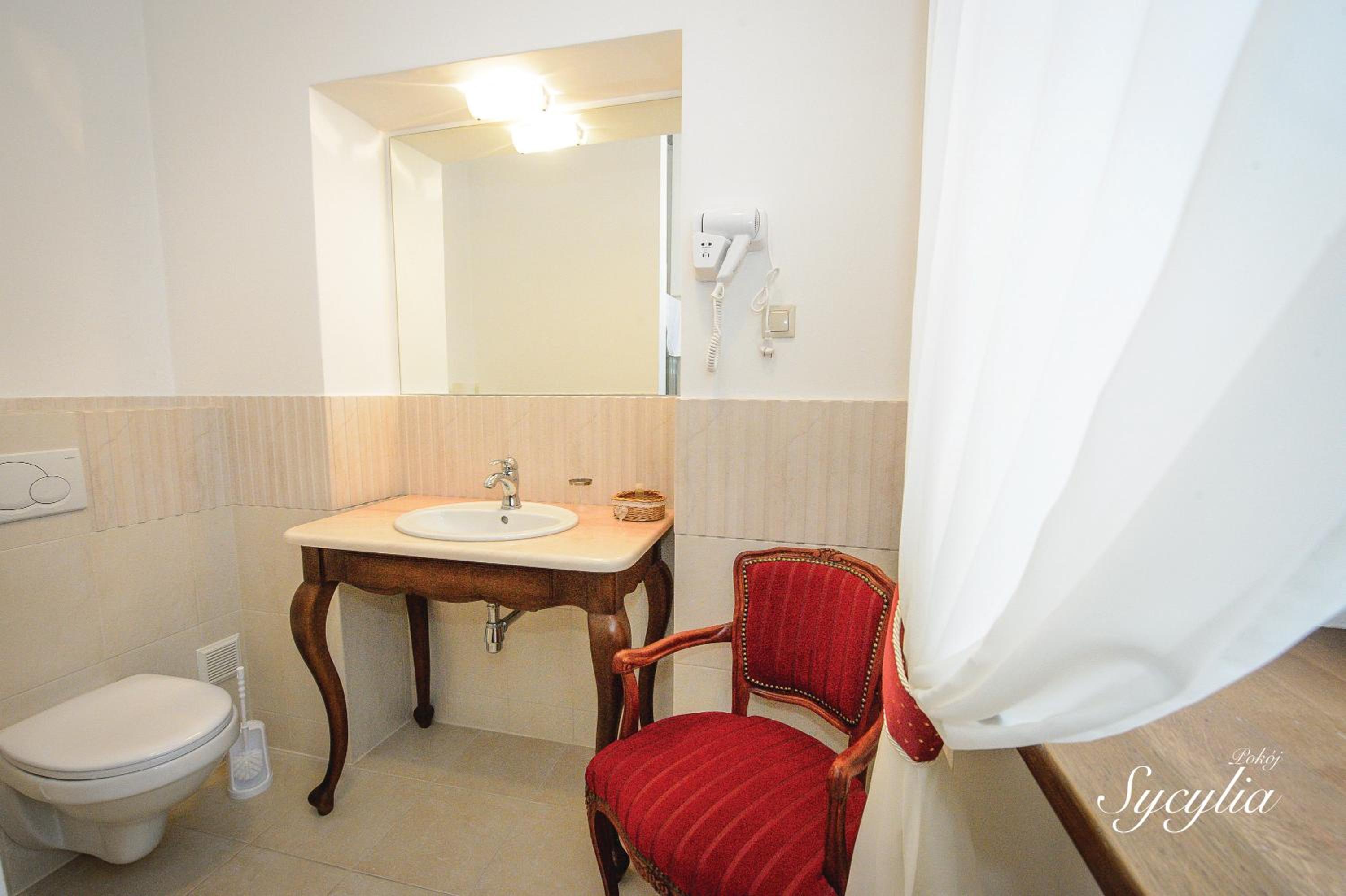 Large Single Room photo 3