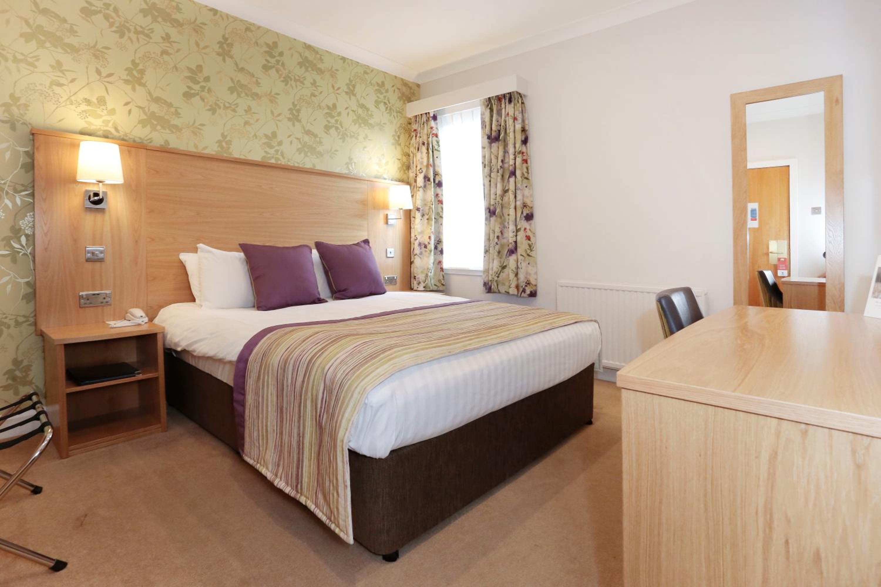 Standard Double Room - Non-Smoking photo 3