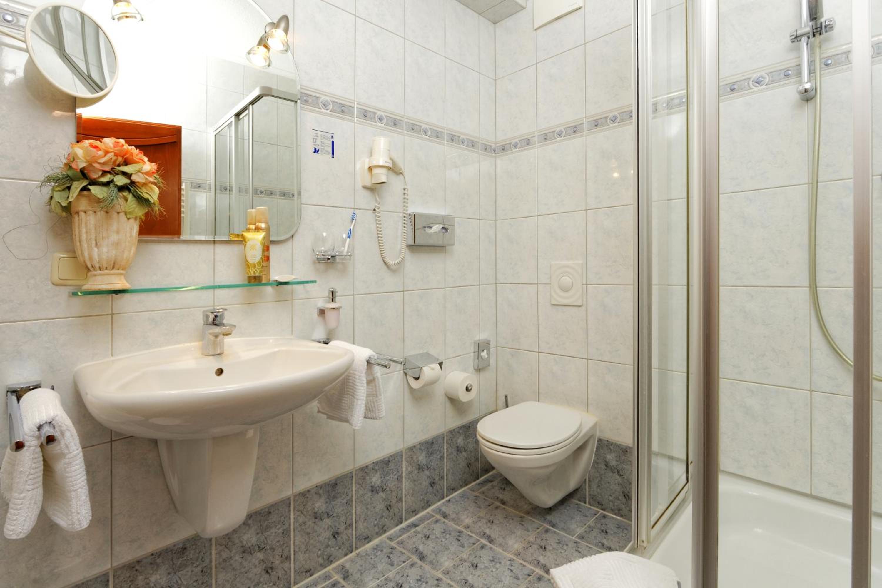 Deluxe Double Room - Main Building photo 3