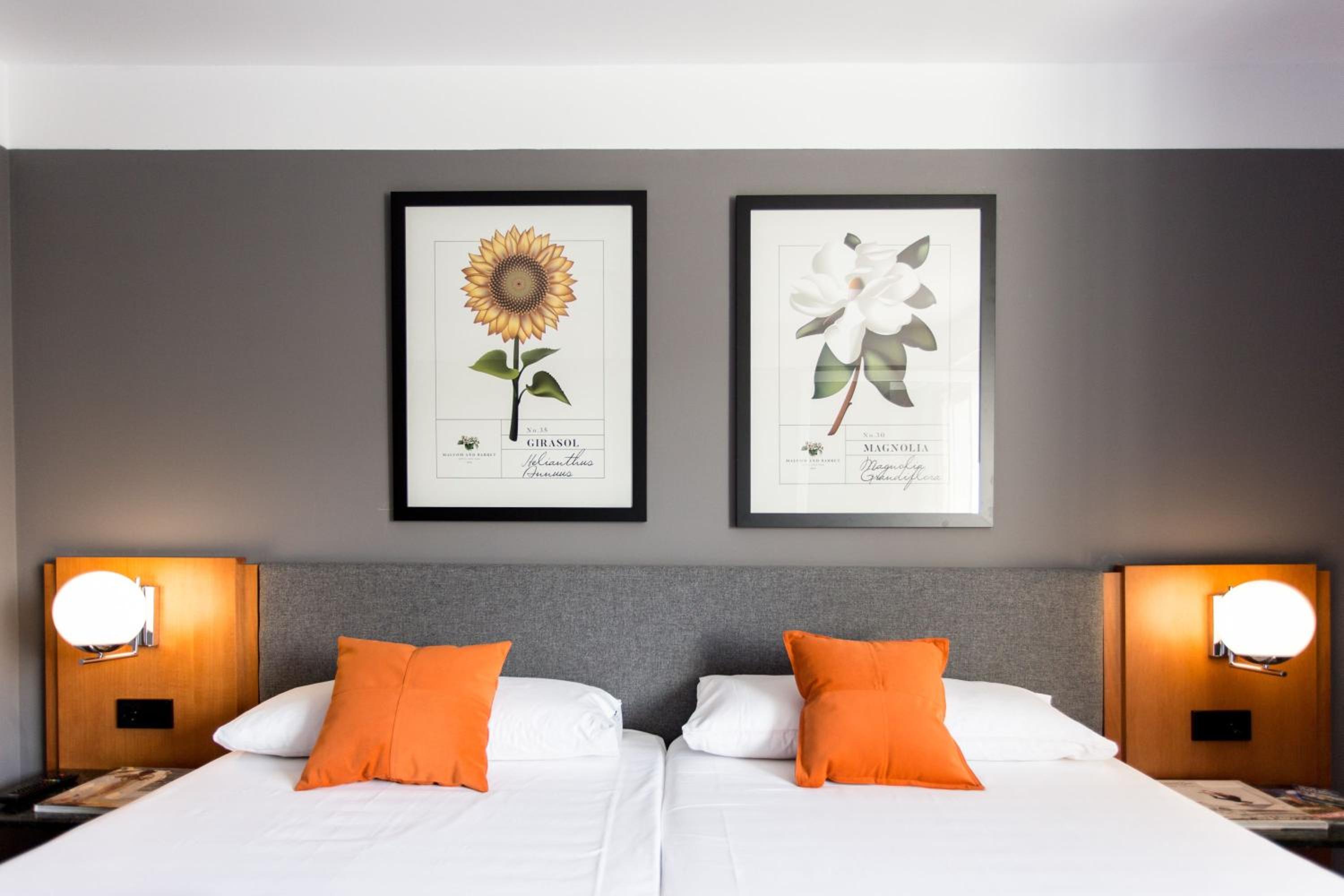Double Room thumbnail 5