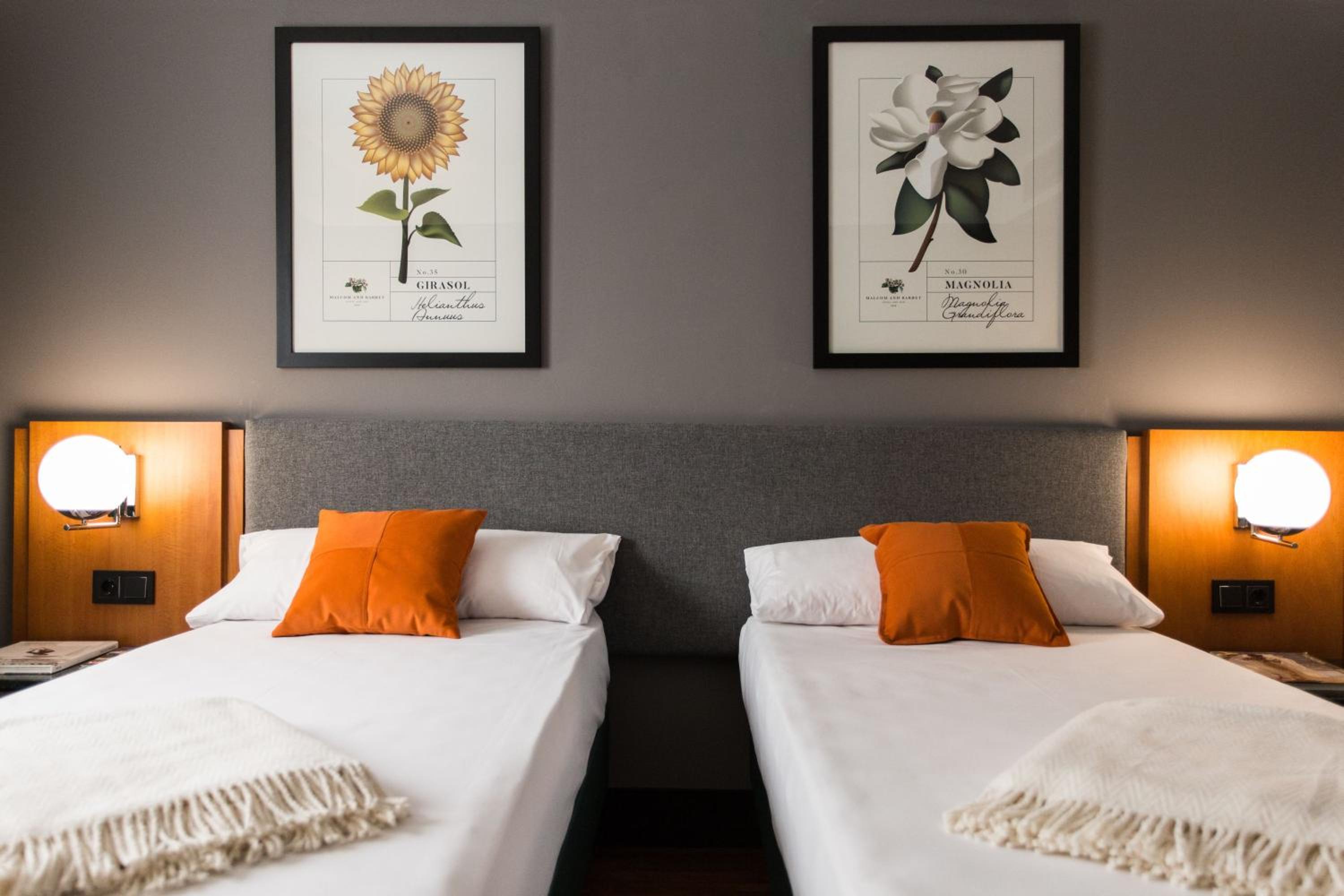 Double Room - Photo 9