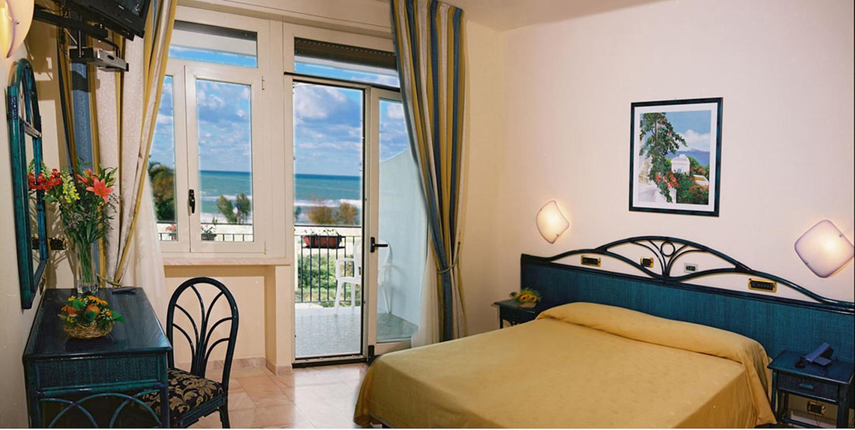 Suite with Sea View
