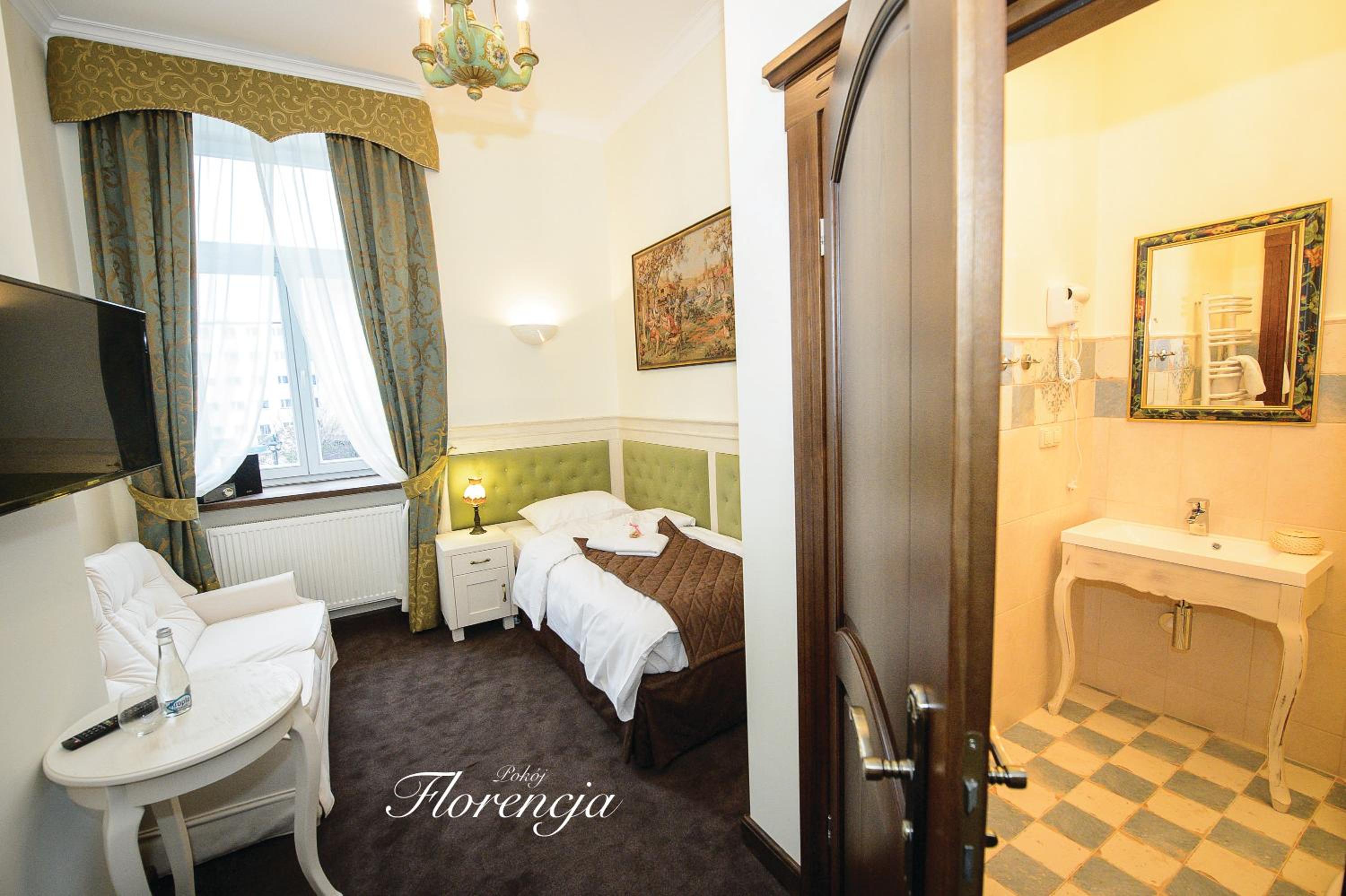 Large Single Room photo 3