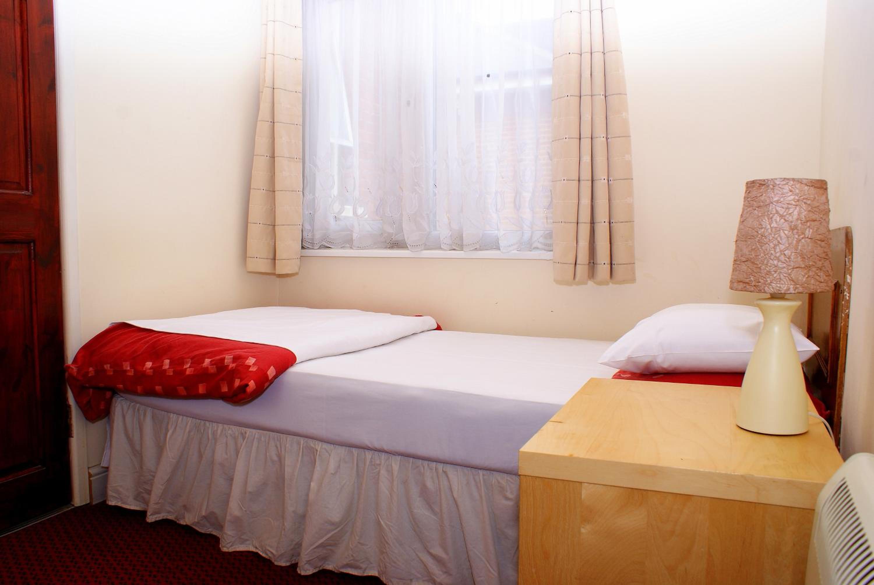 Single Room photo 2