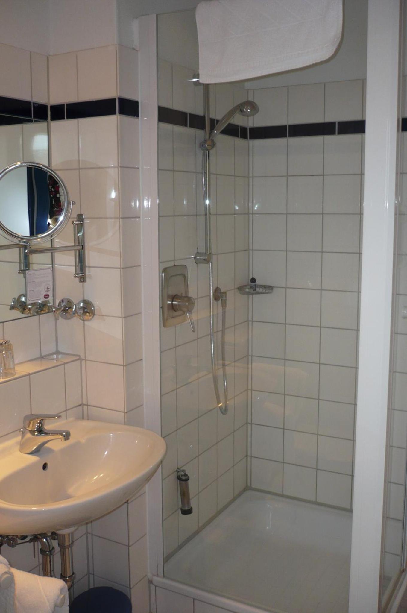 Double Room - Photo 4