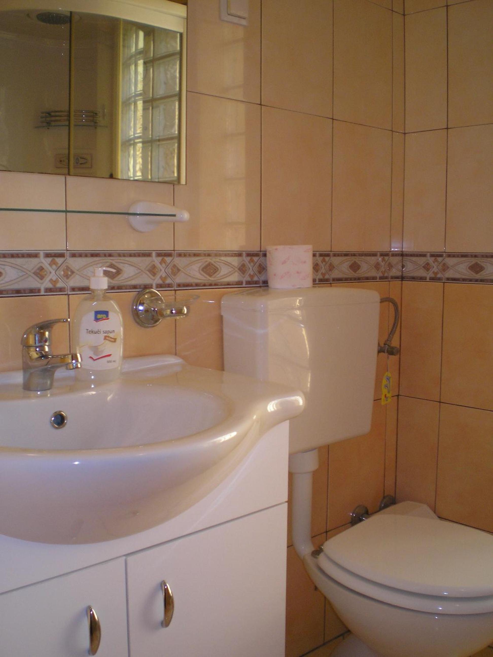 One-Bedroom Apartment with Balcony photo 3