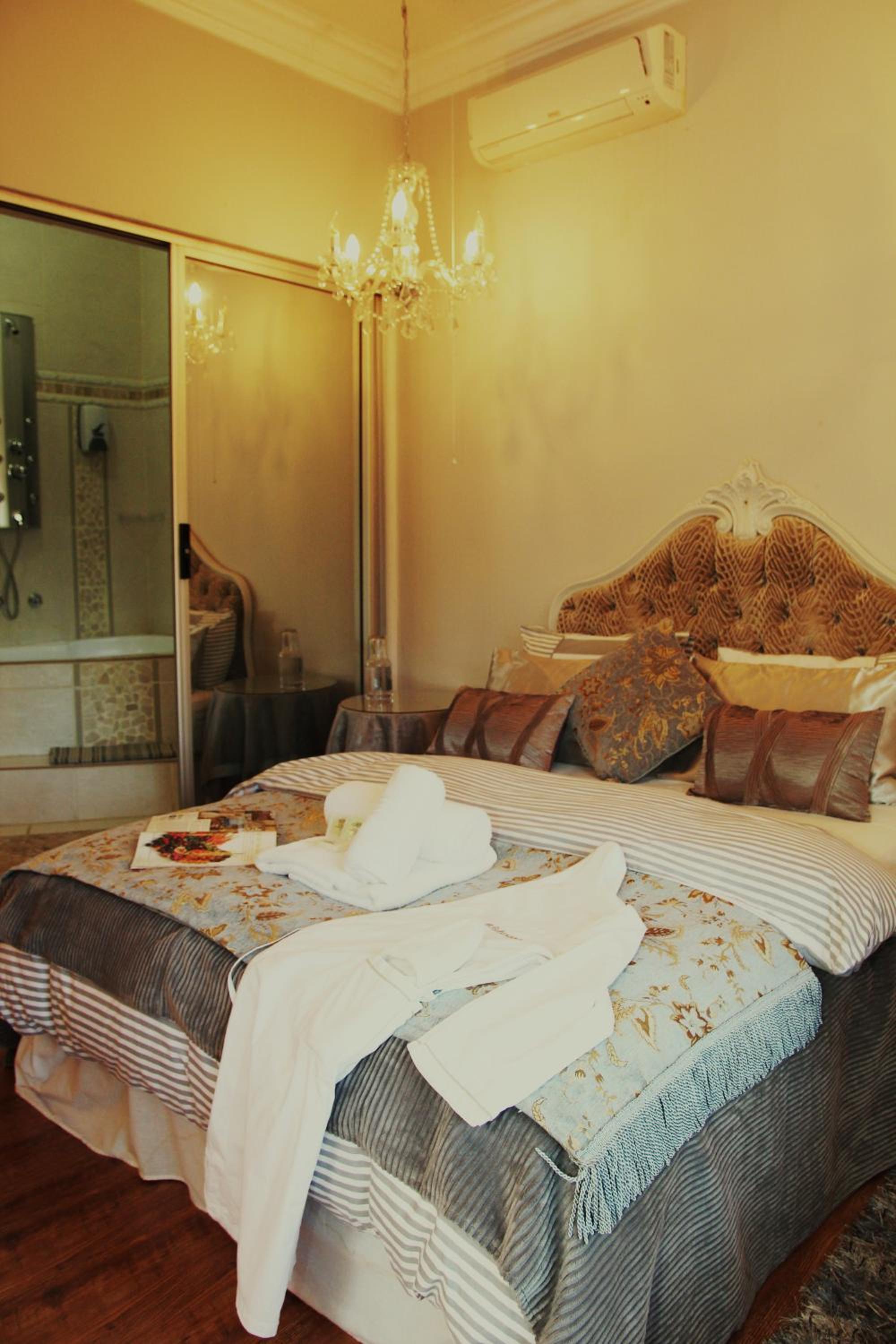 Double or Twin Room with Extra Bed photo 1