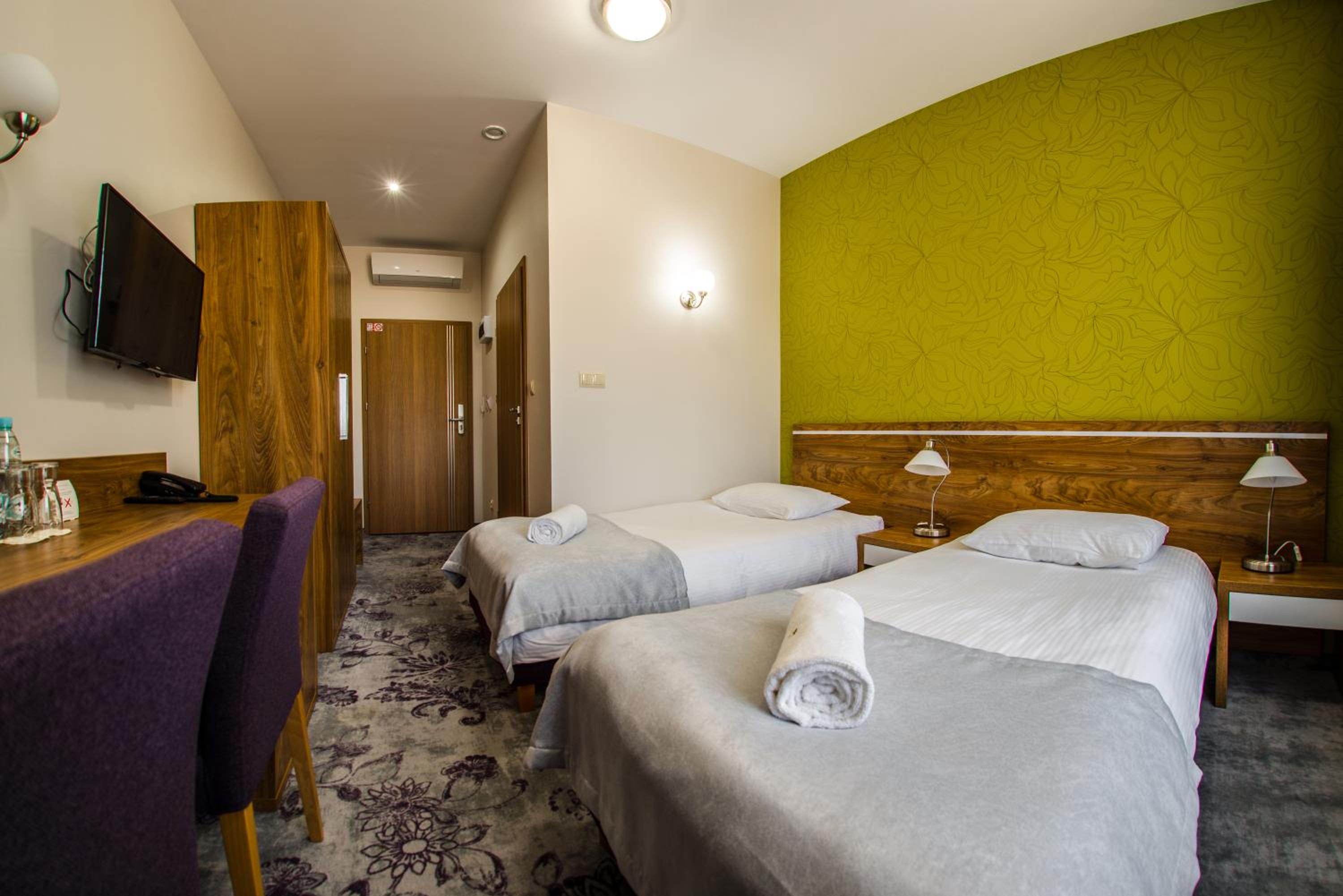 Deluxe Twin Room - Photo 1