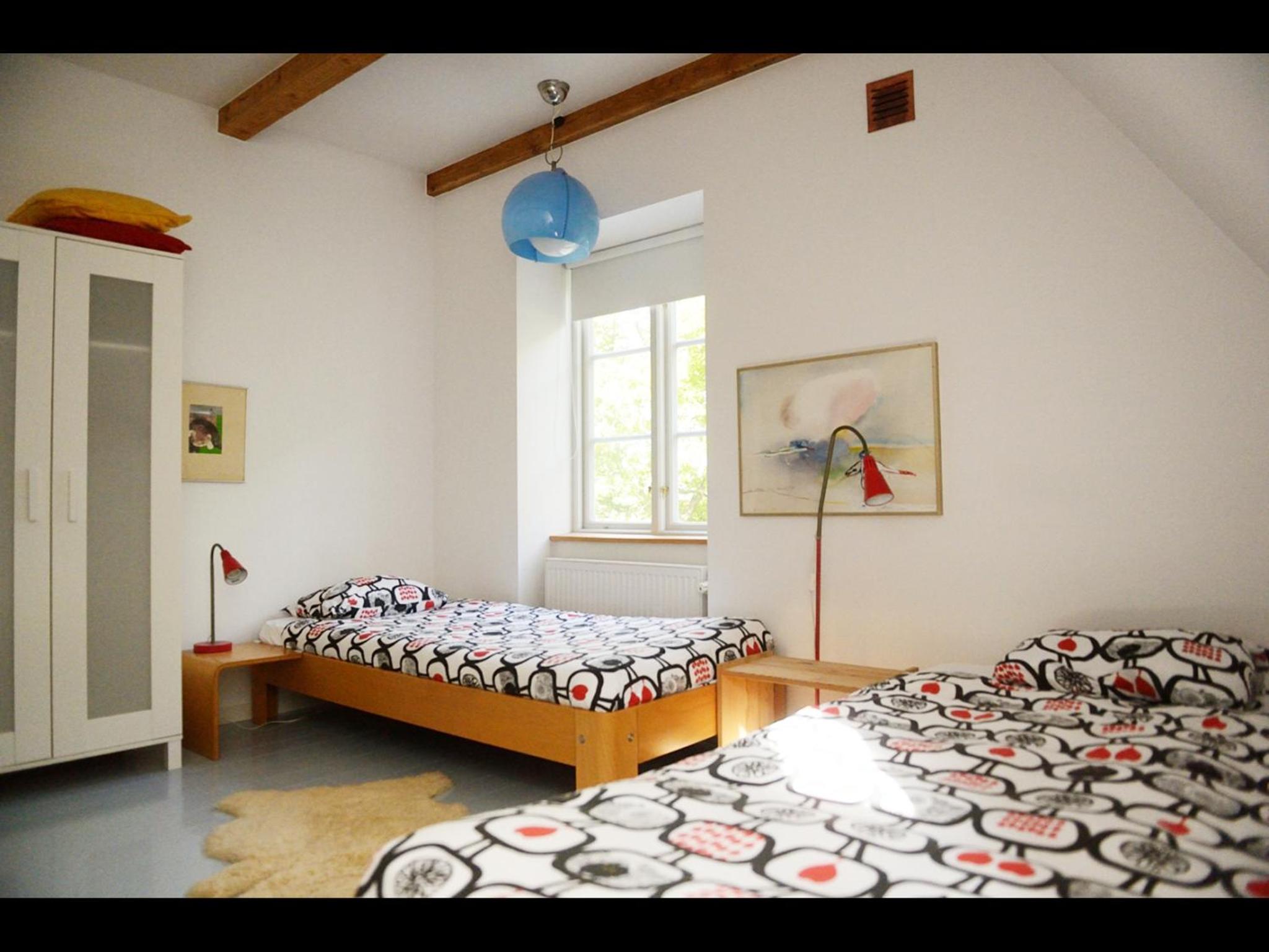 Twin Room with Shared Bathroom photo 1