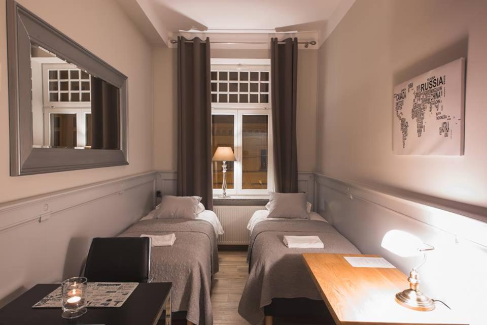 Standard Twin Room With Shared Bathroom photo 1