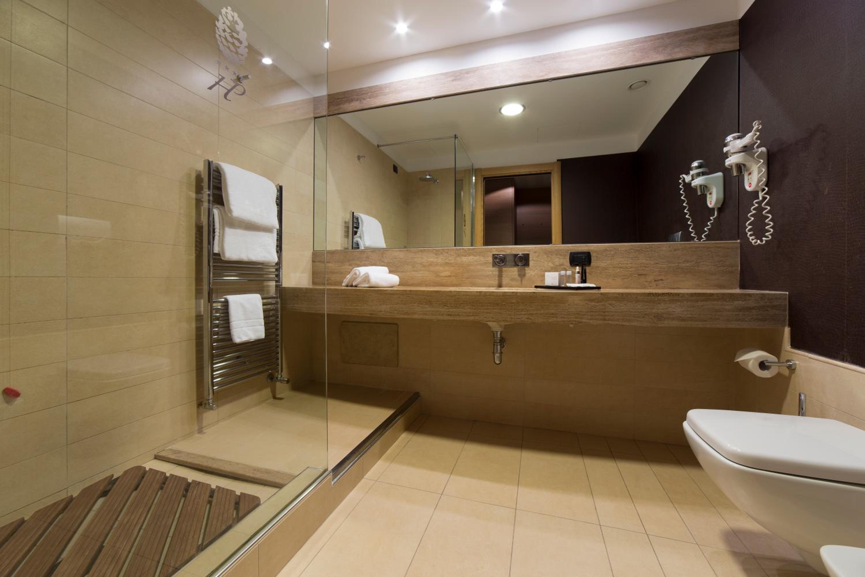 Standard Double Room - Photo 5