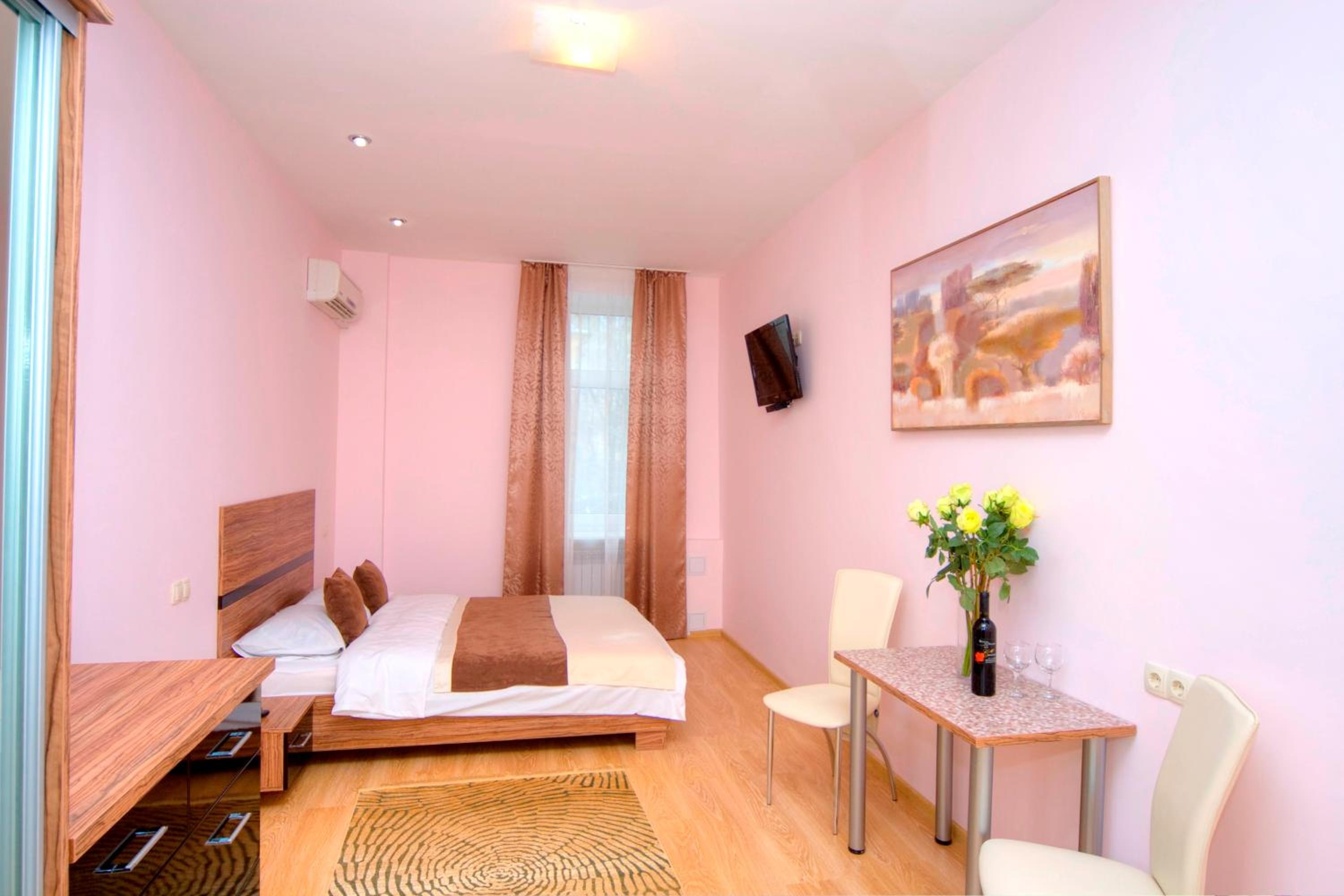Studio Apartment with Spa Bath