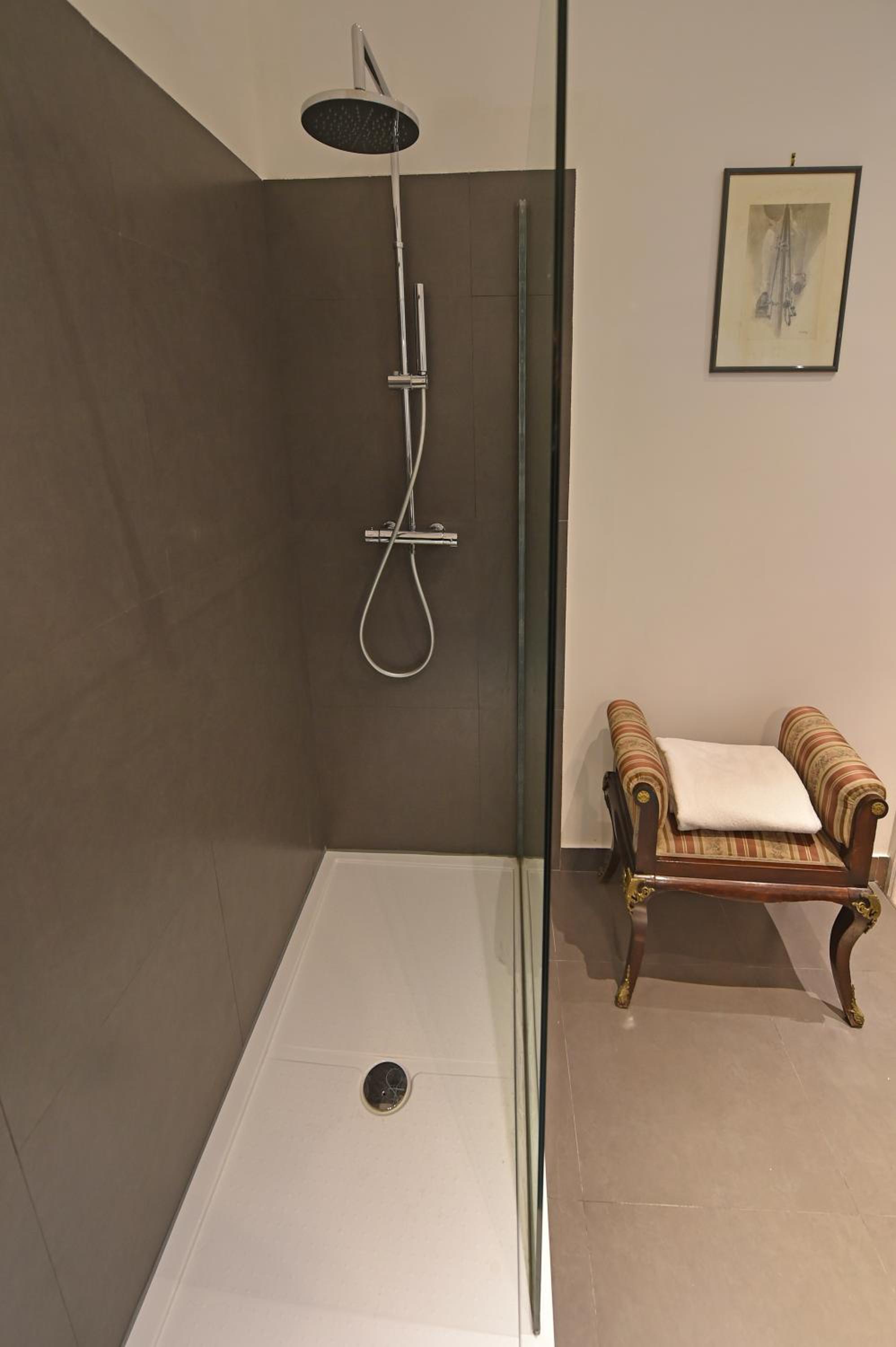 Triple Room with Private External Bathroom photo 3