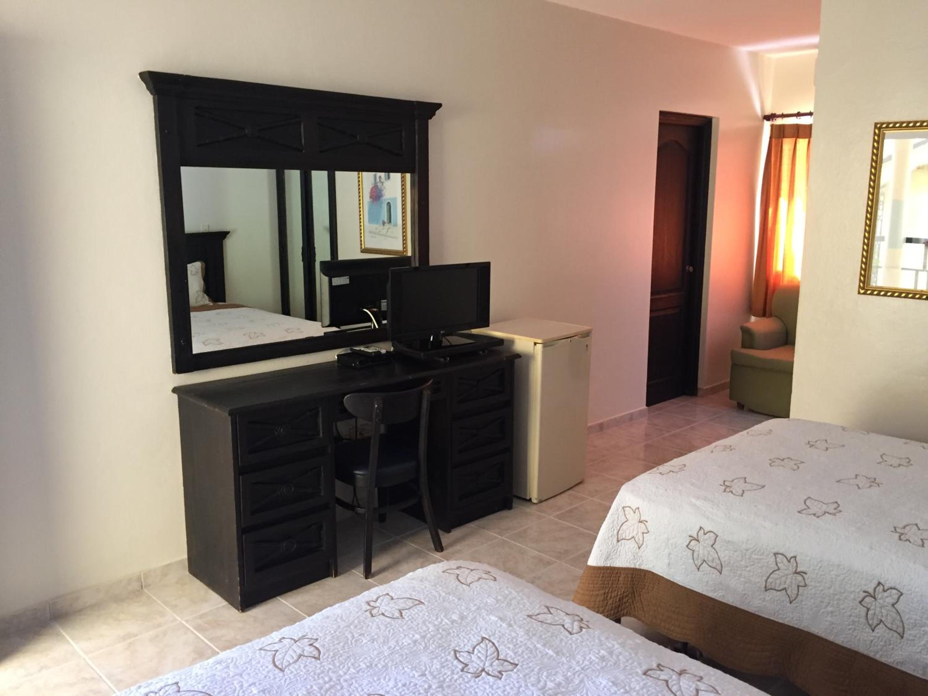Standard Twin Room photo 3
