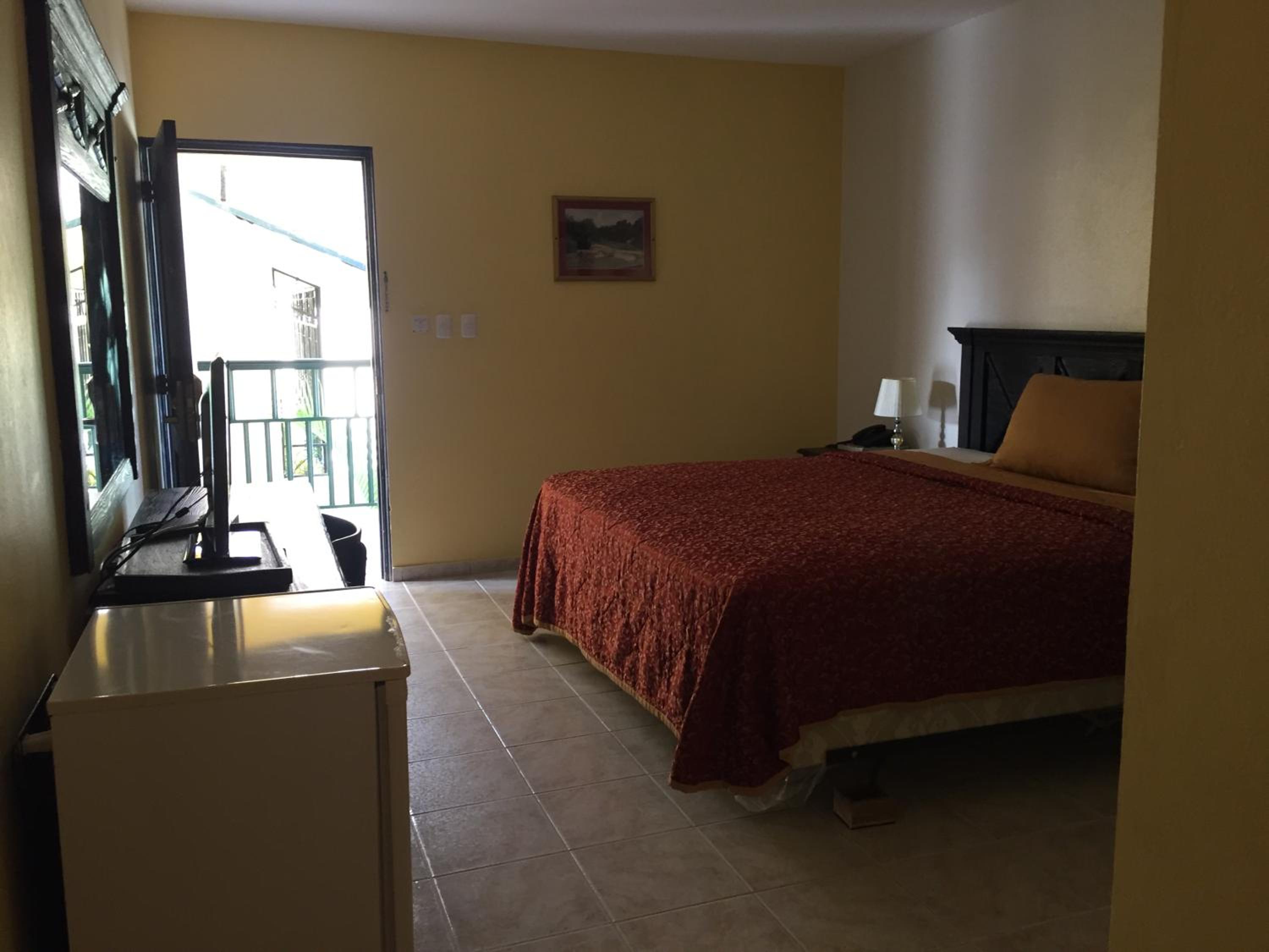 Standard King Room photo 2