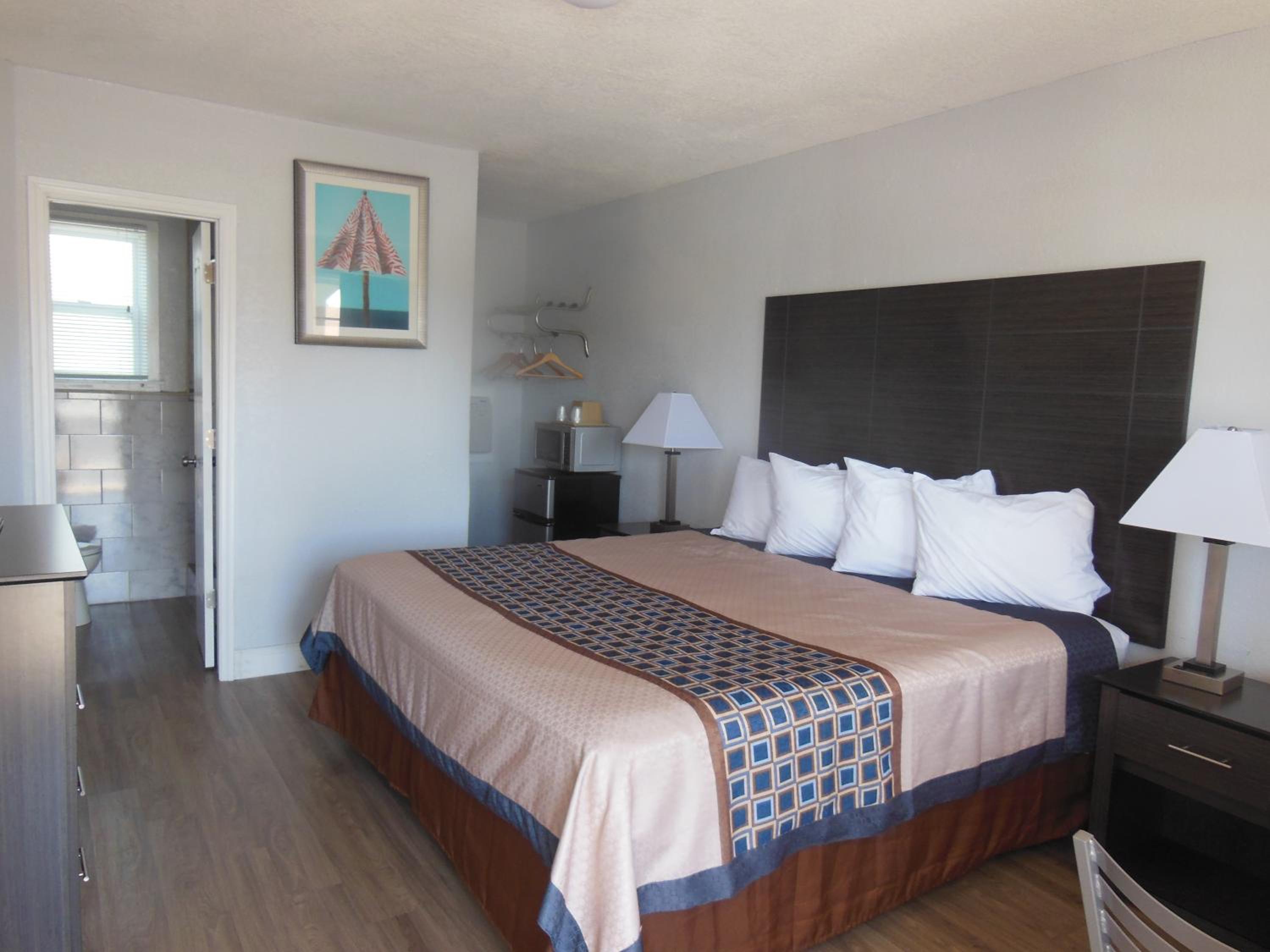 Standard King Room