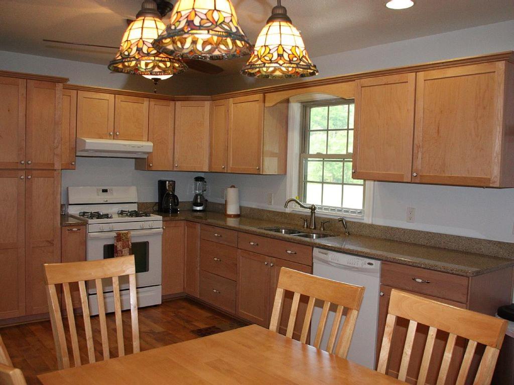 Two-Bedroom House photo 3