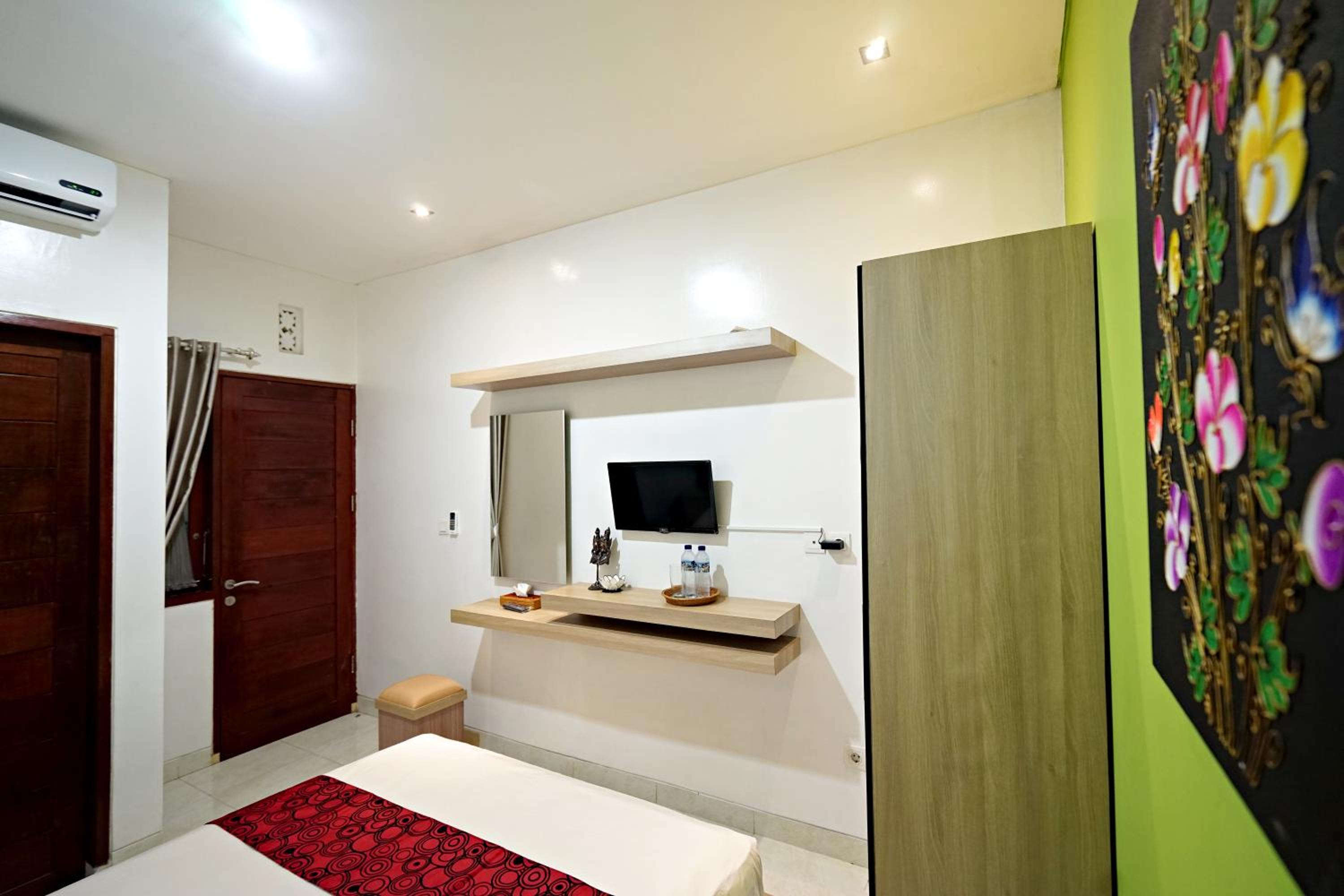 Deluxe Double Room - Photo 10