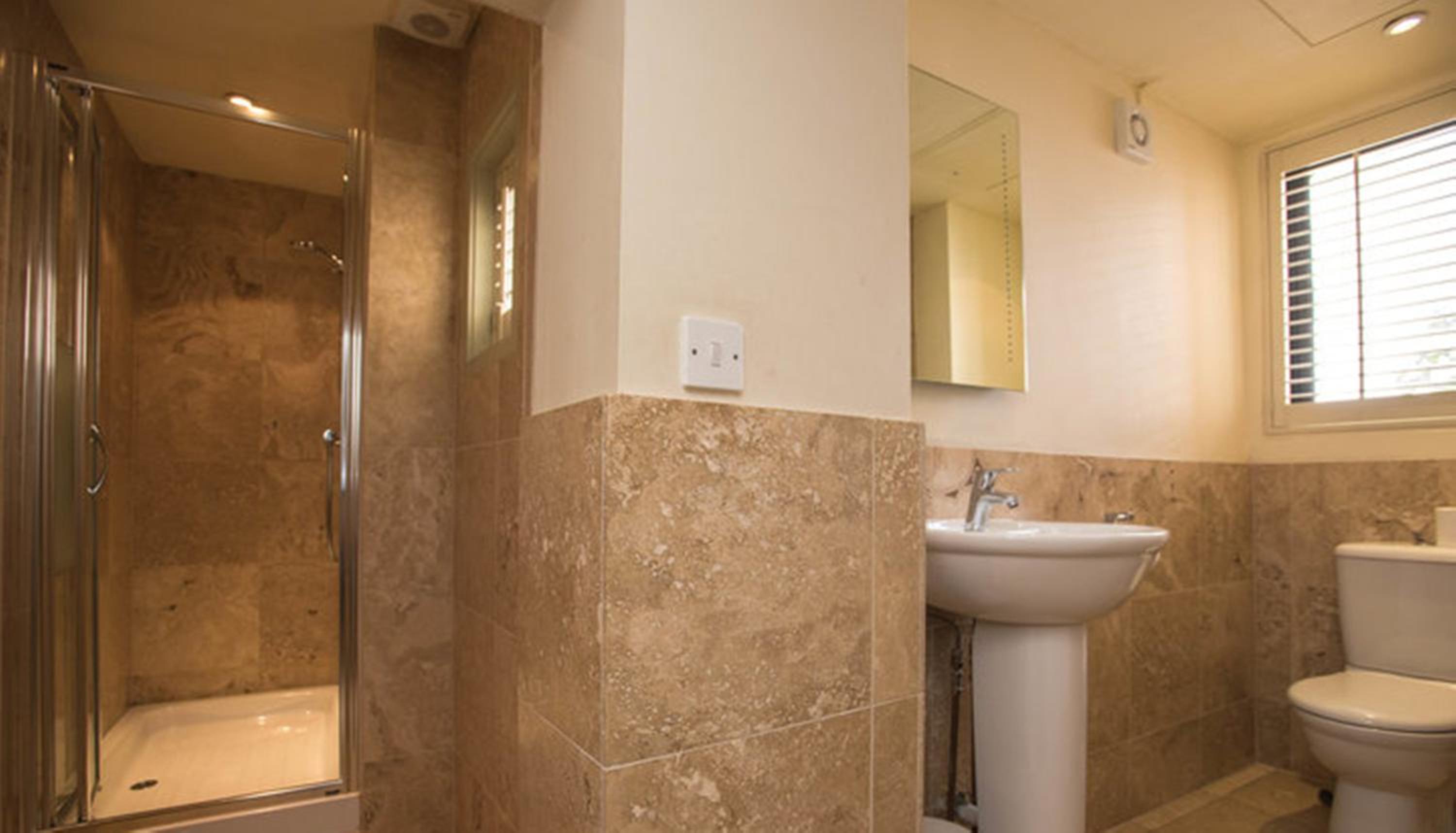 Triple Room - Photo 5