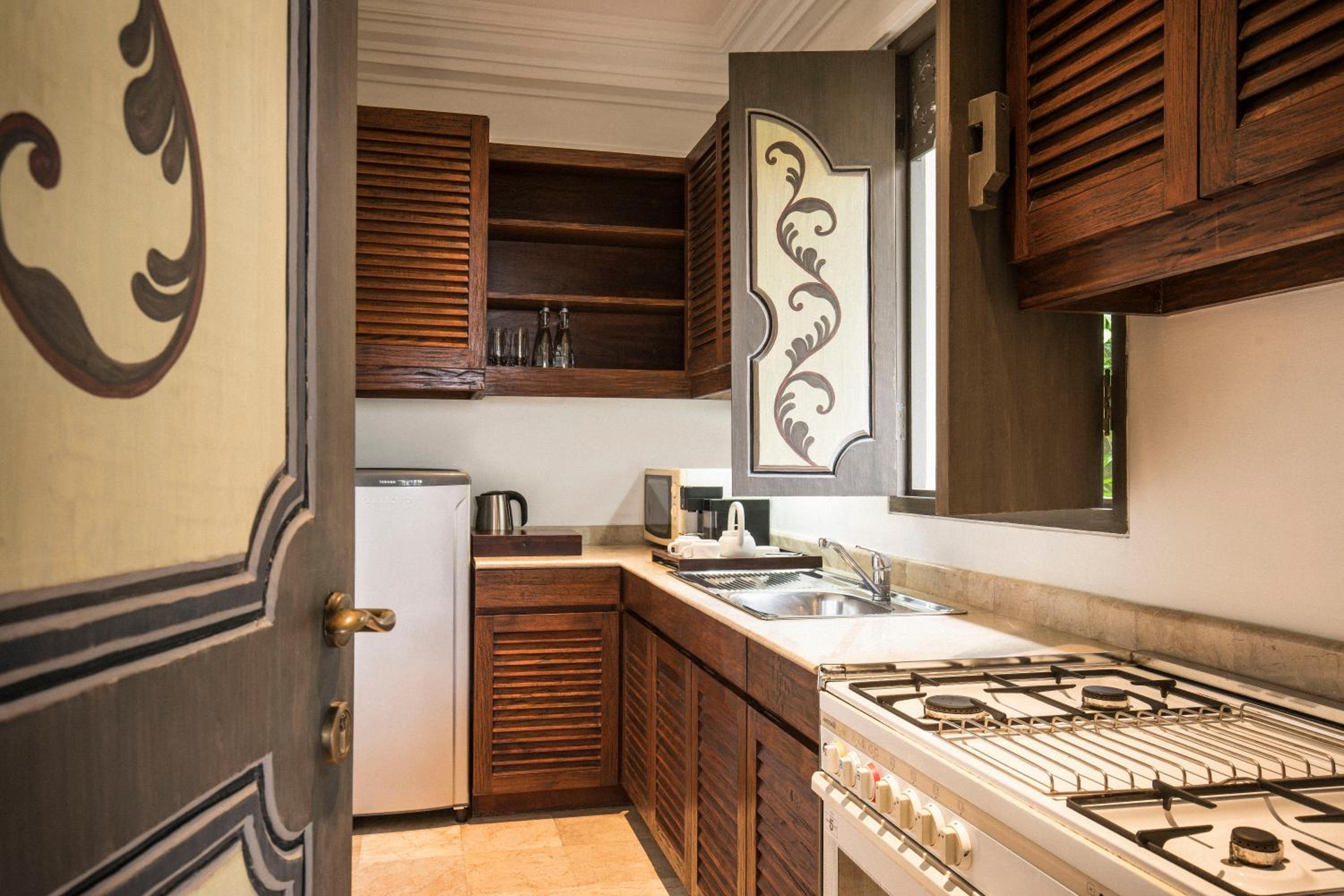 Two-Bedroom Jimbaran Bay Villa - Photo 6