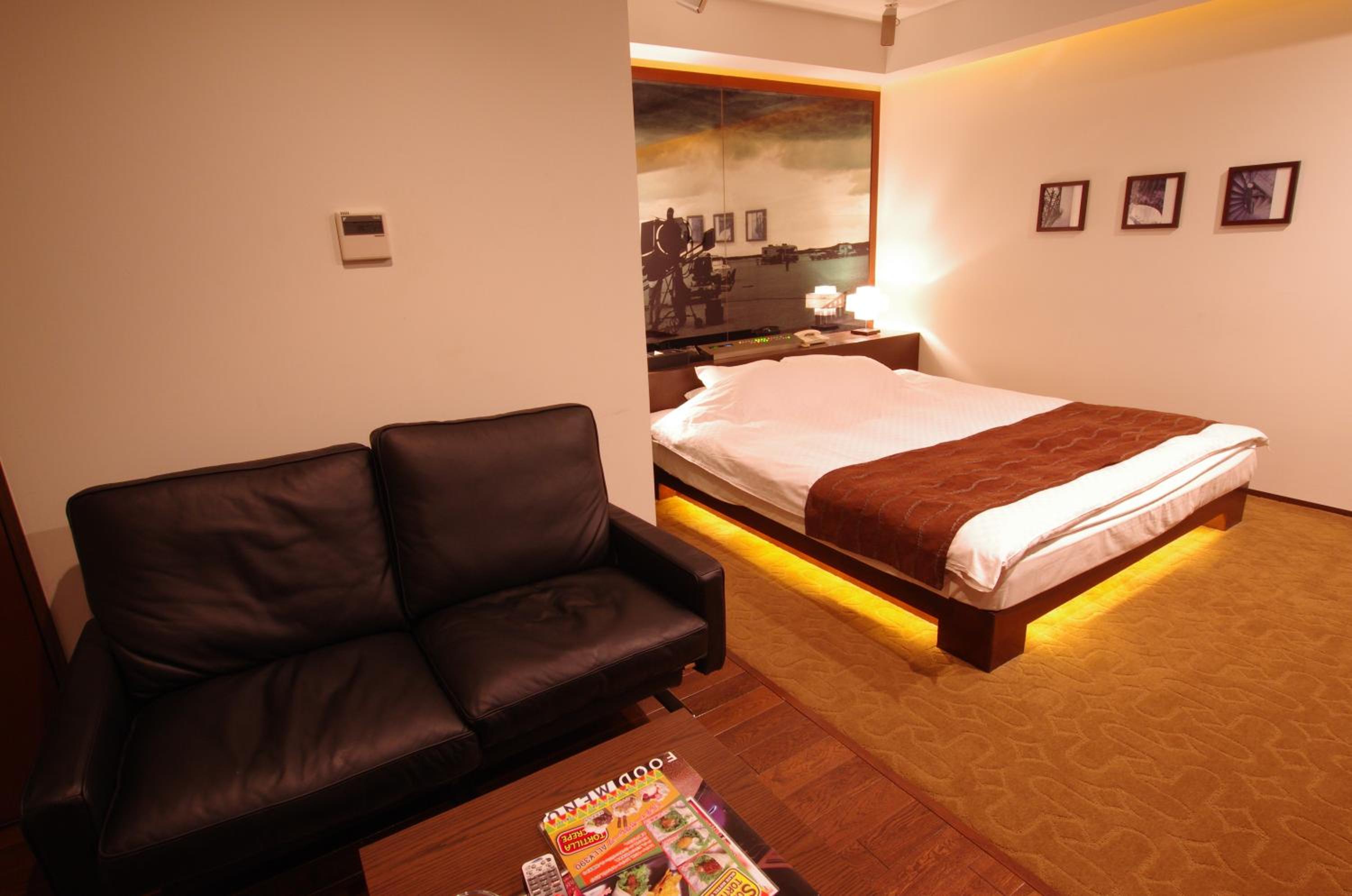 Double Room - Non-Smoking - 15:00 Check in - Photo 4