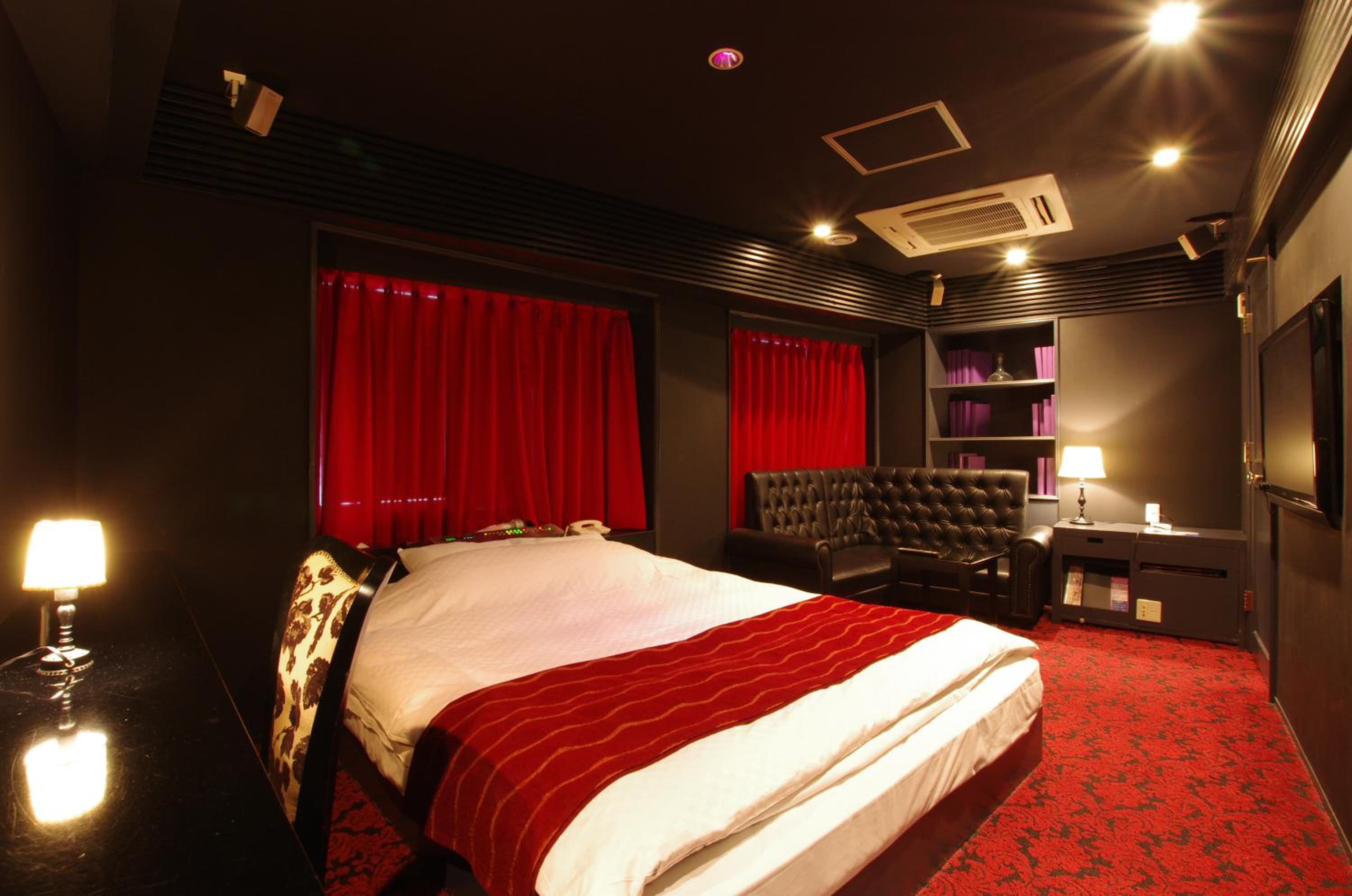 Deluxe Double Room - Non Smoking - 15:00 Check in - Photo 7