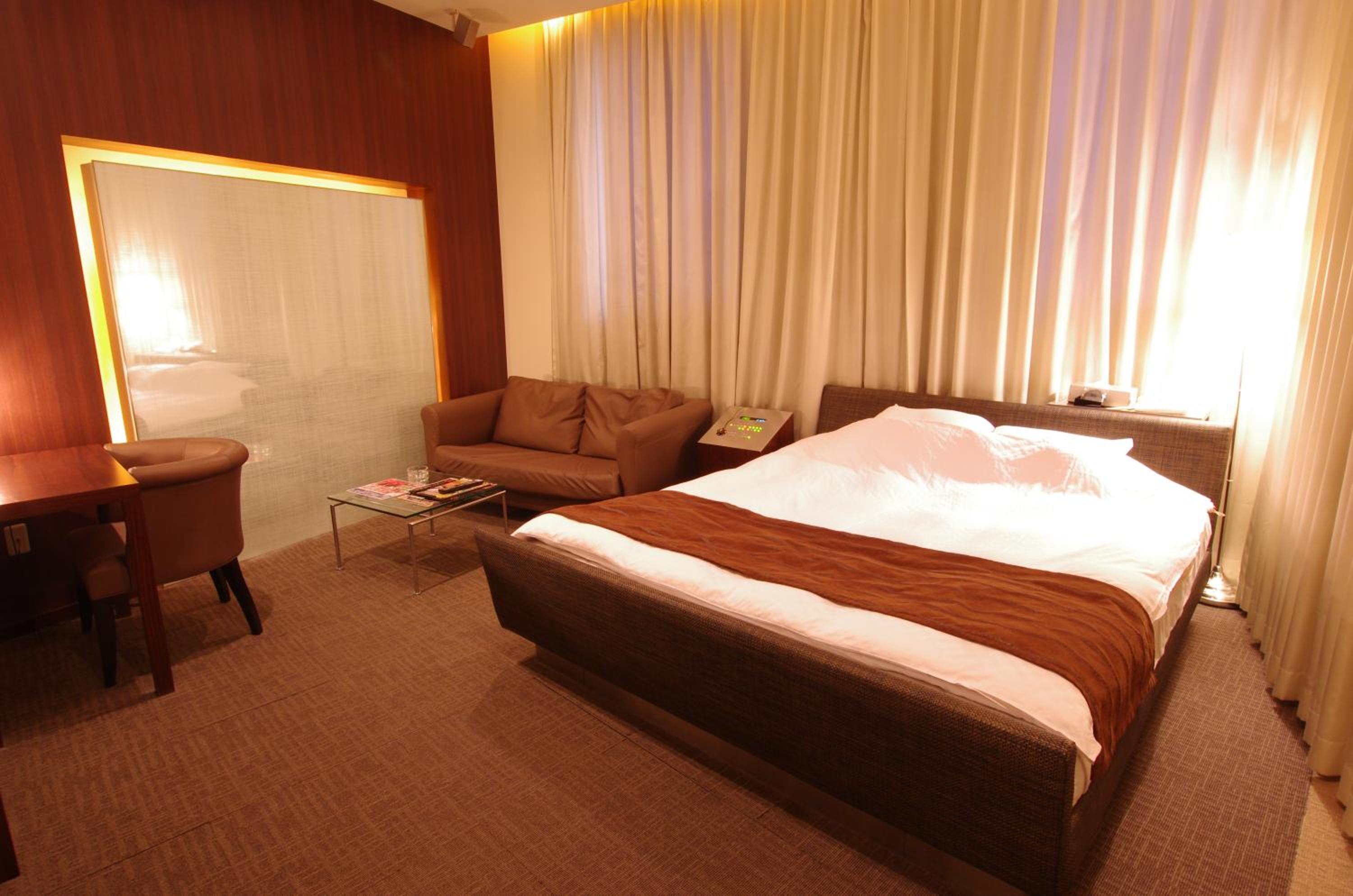 Double Room - Smoking - 15:00 Check in - Photo 1