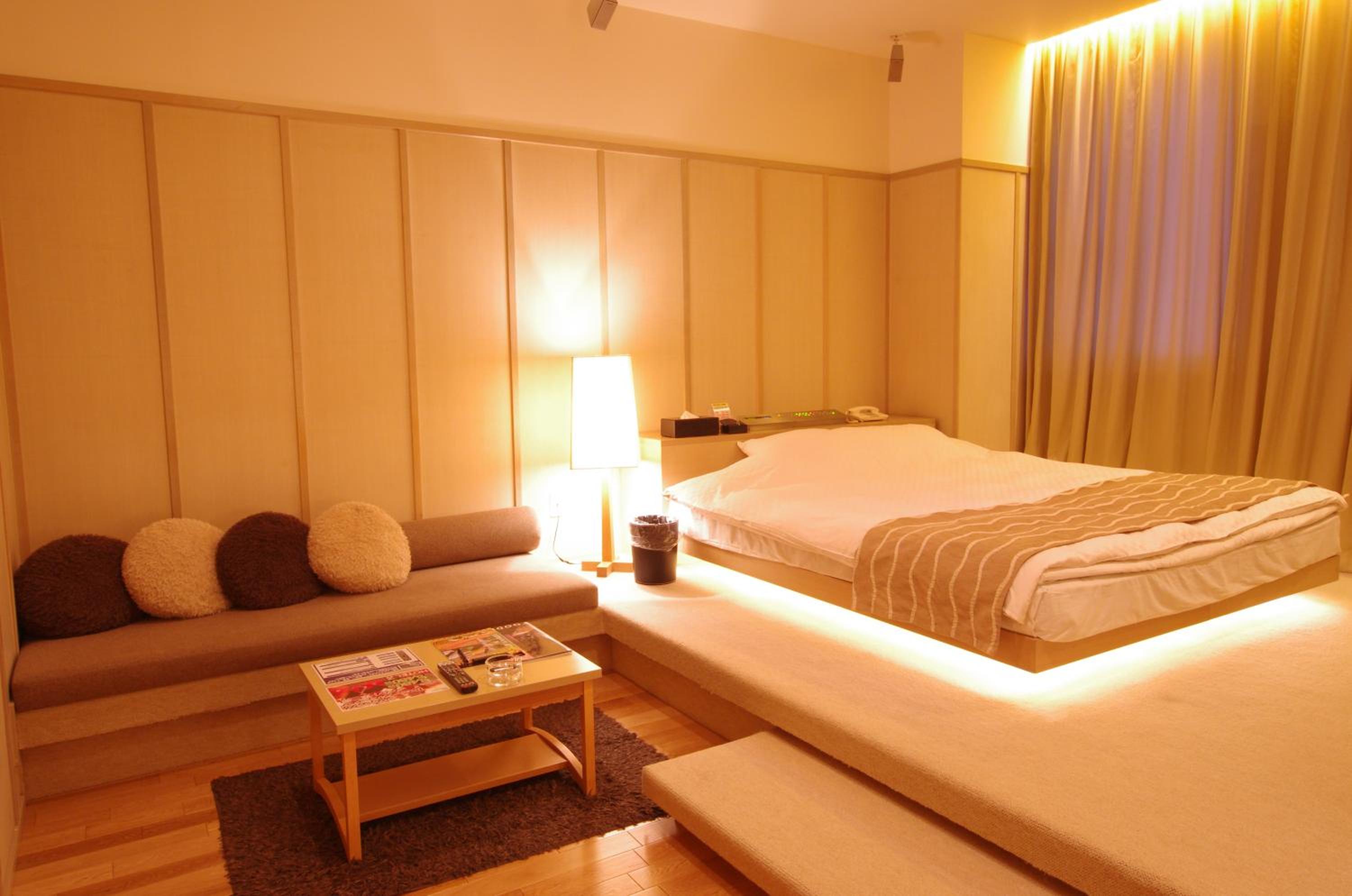 Superior Double Room - Smoking - 15:00 Check in - Photo 1