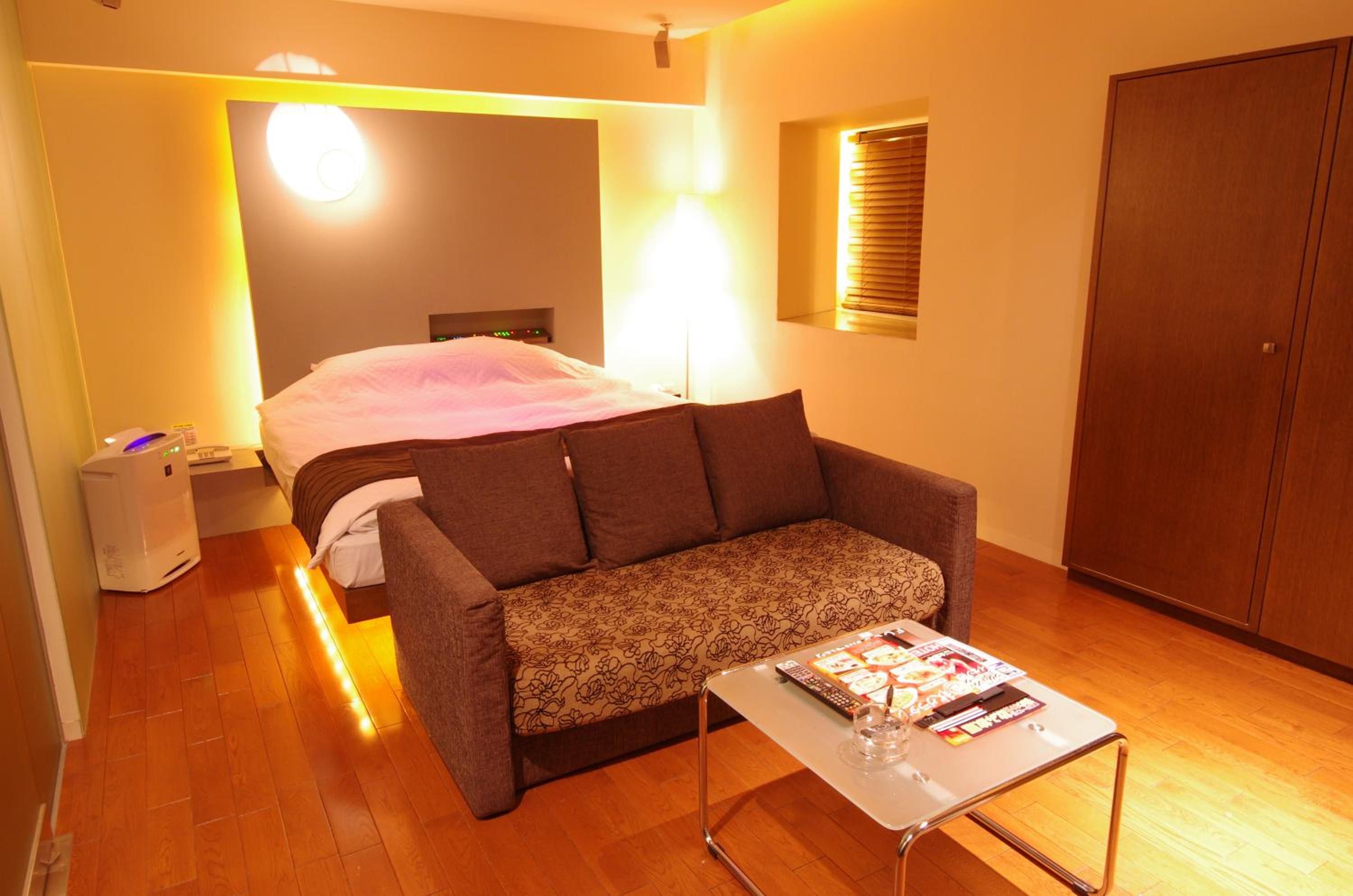 Double Room - Smoking - 15:00 Check in - Photo 4