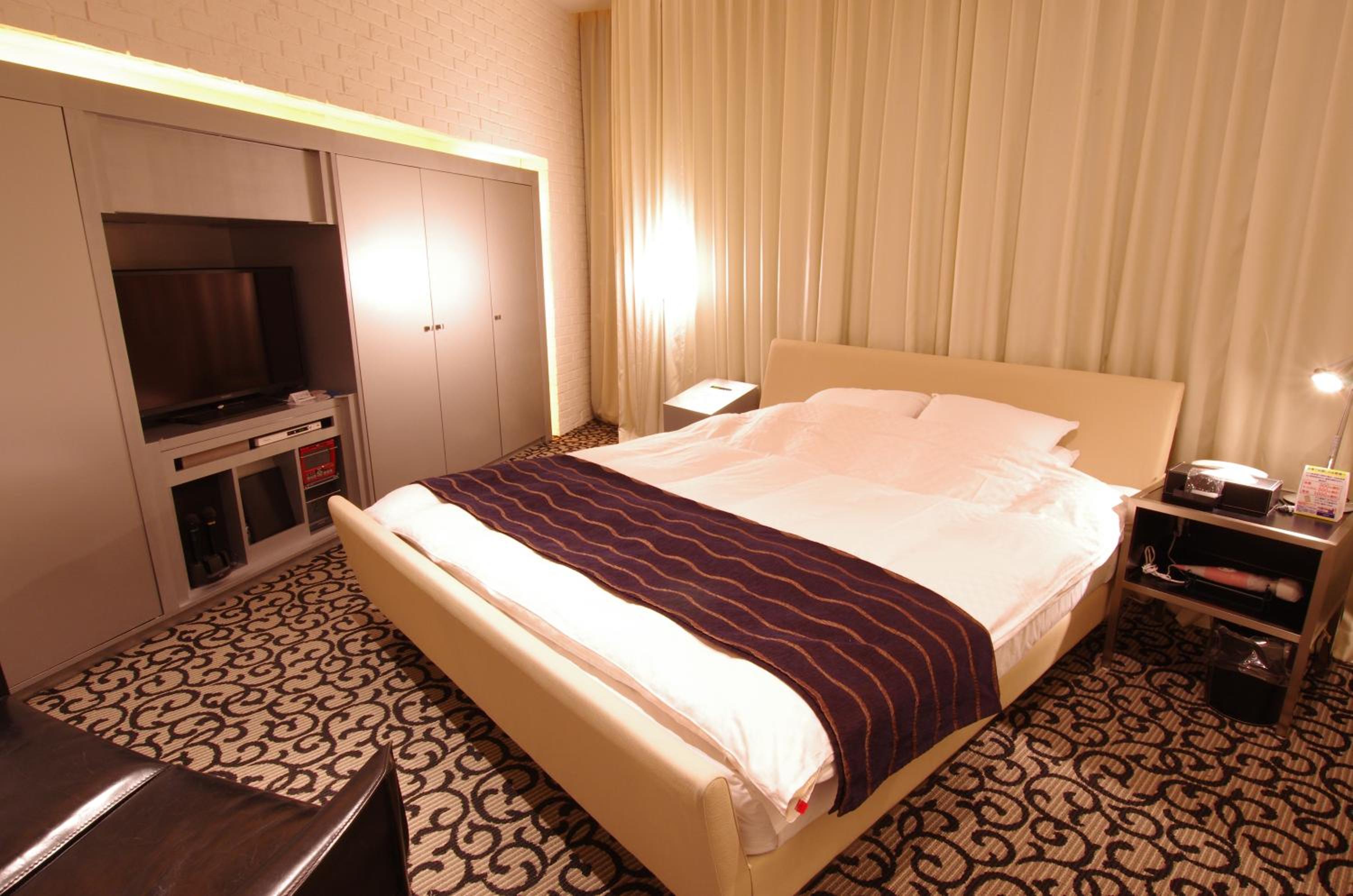 Deluxe Double Room - Smoking - 15:00 Check in - Photo 1