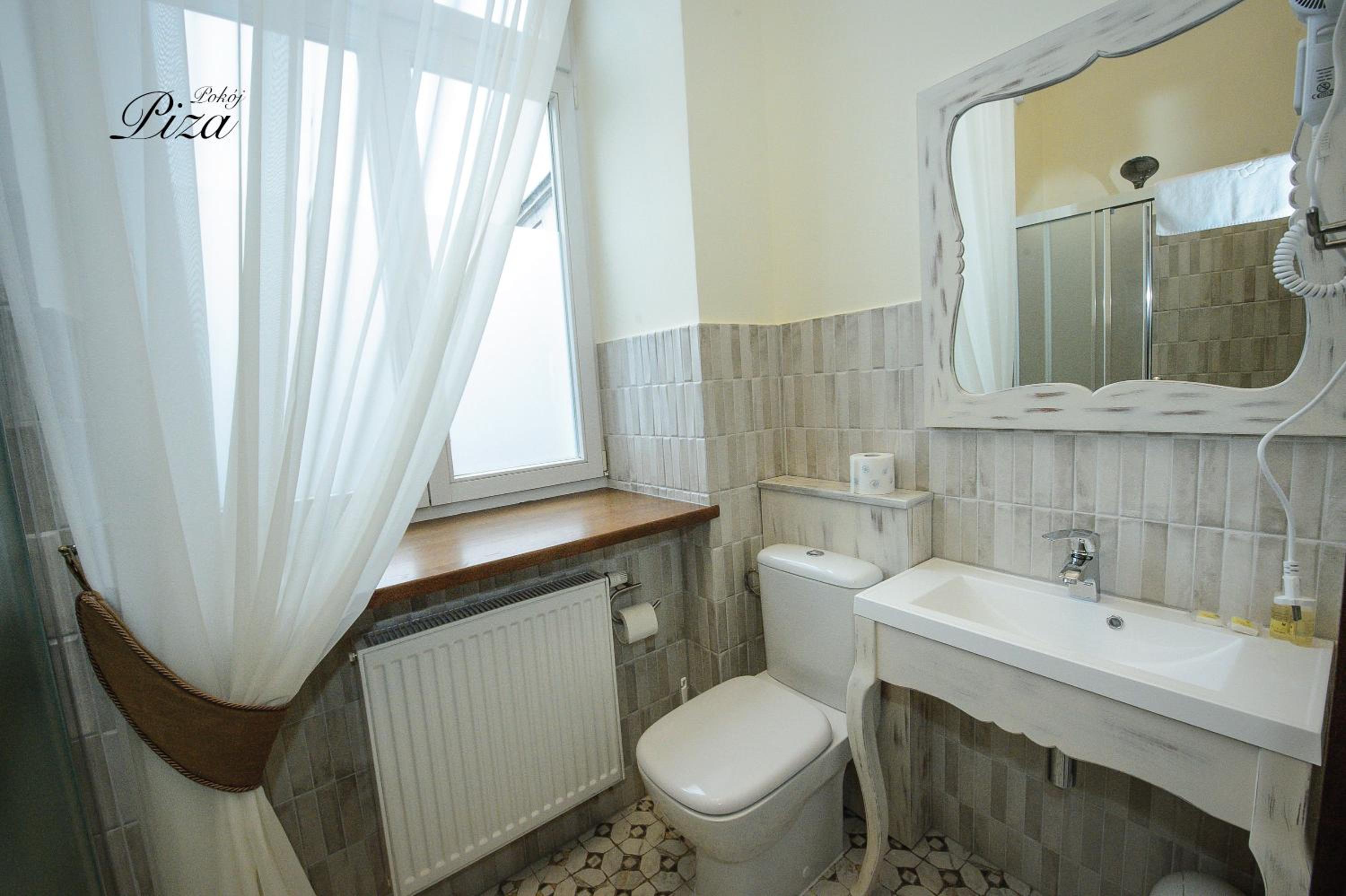 Double Room - Photo 4