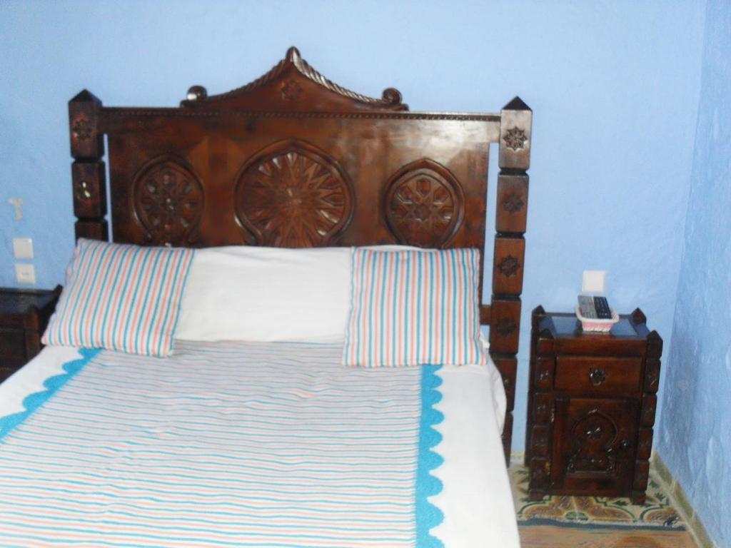 Standard Double Room - Photo 12