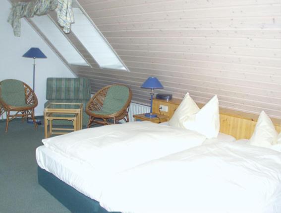 Double Room - Photo 8