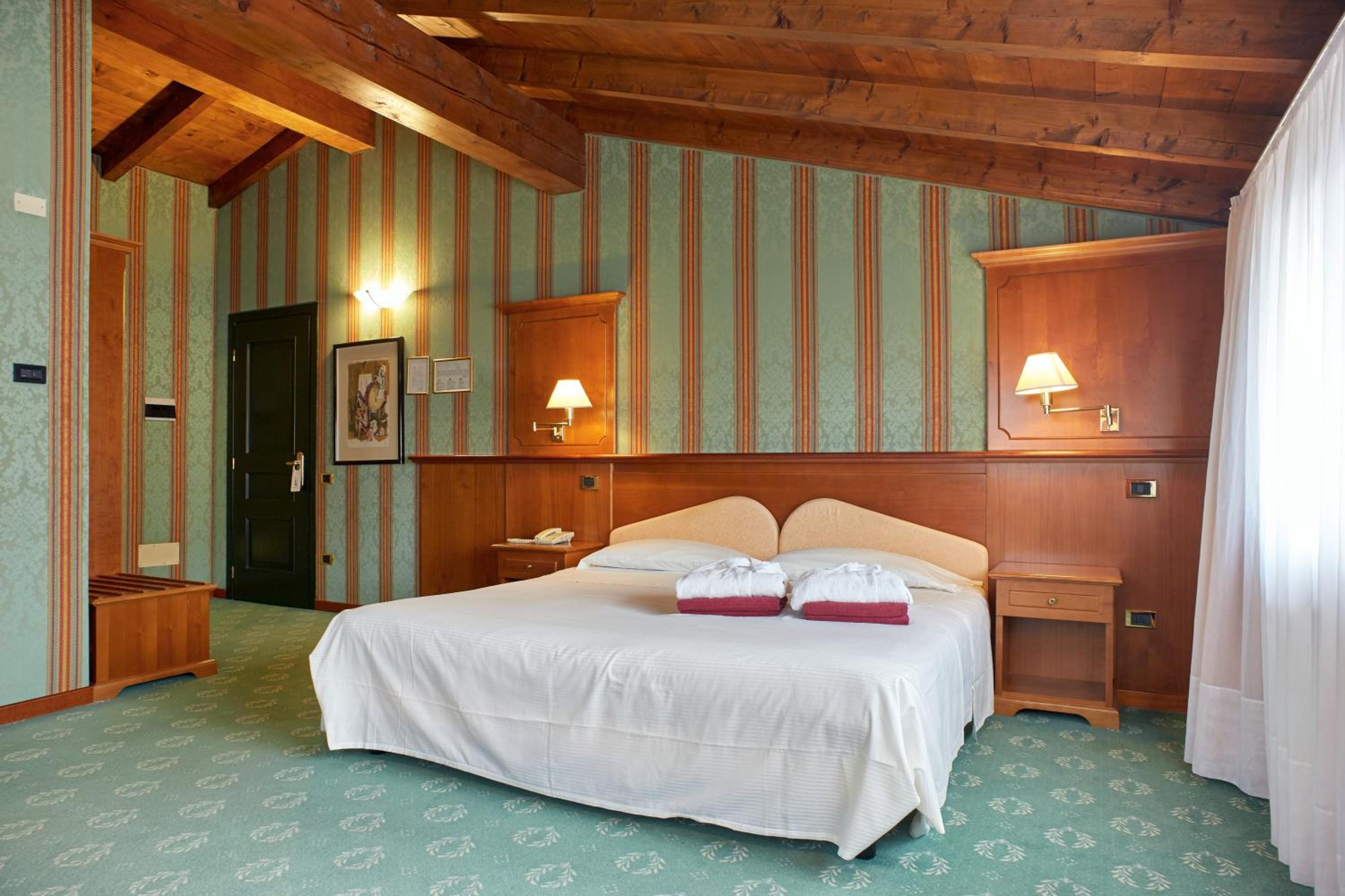 Classic  Double or Twin Room - Photo 3
