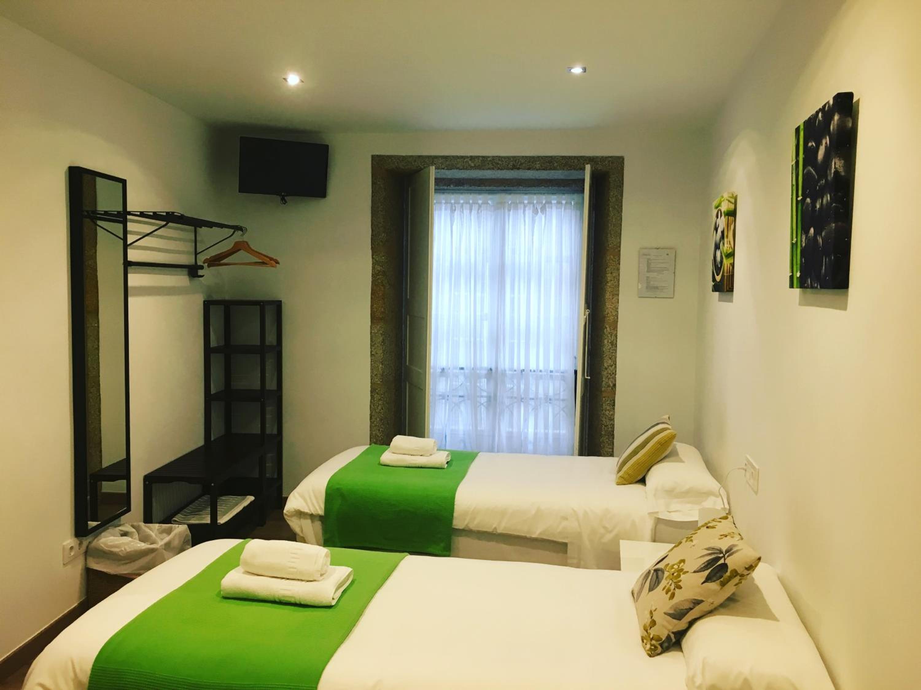 Habitación Estándar con Dos Camas Individuales