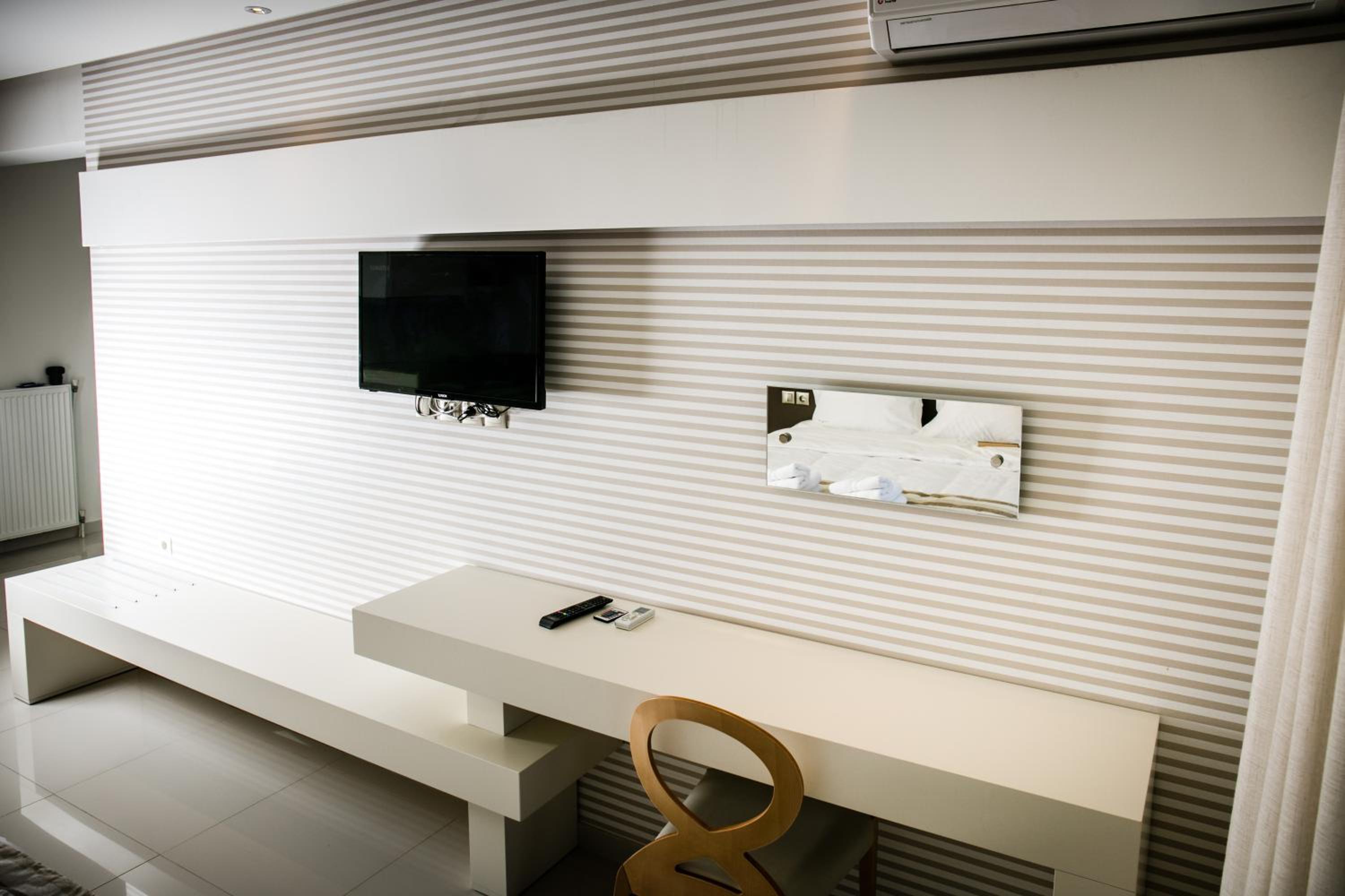 Studio (2 Adults) photo 2