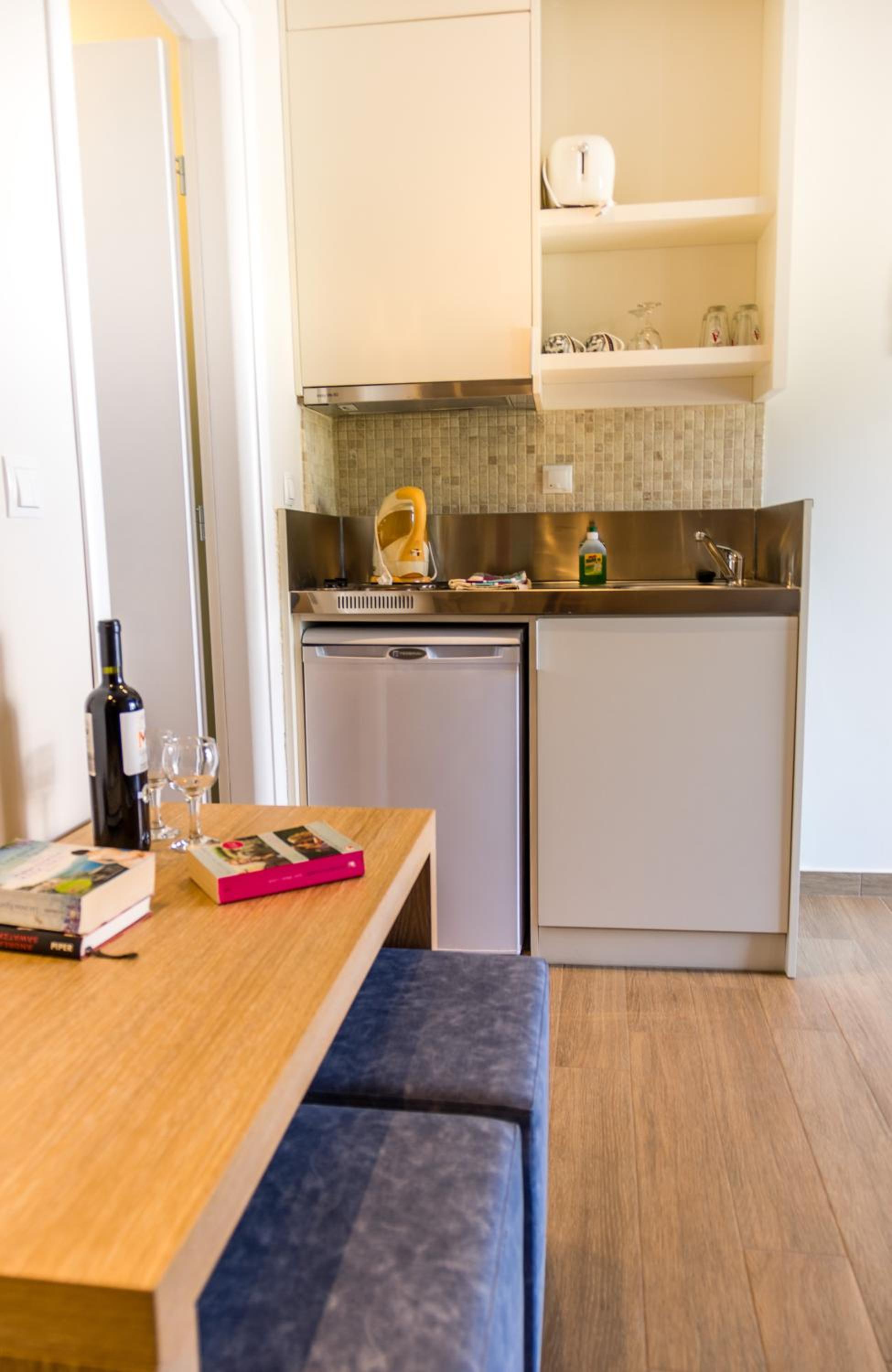 Apartment (3 Adults) photo 3