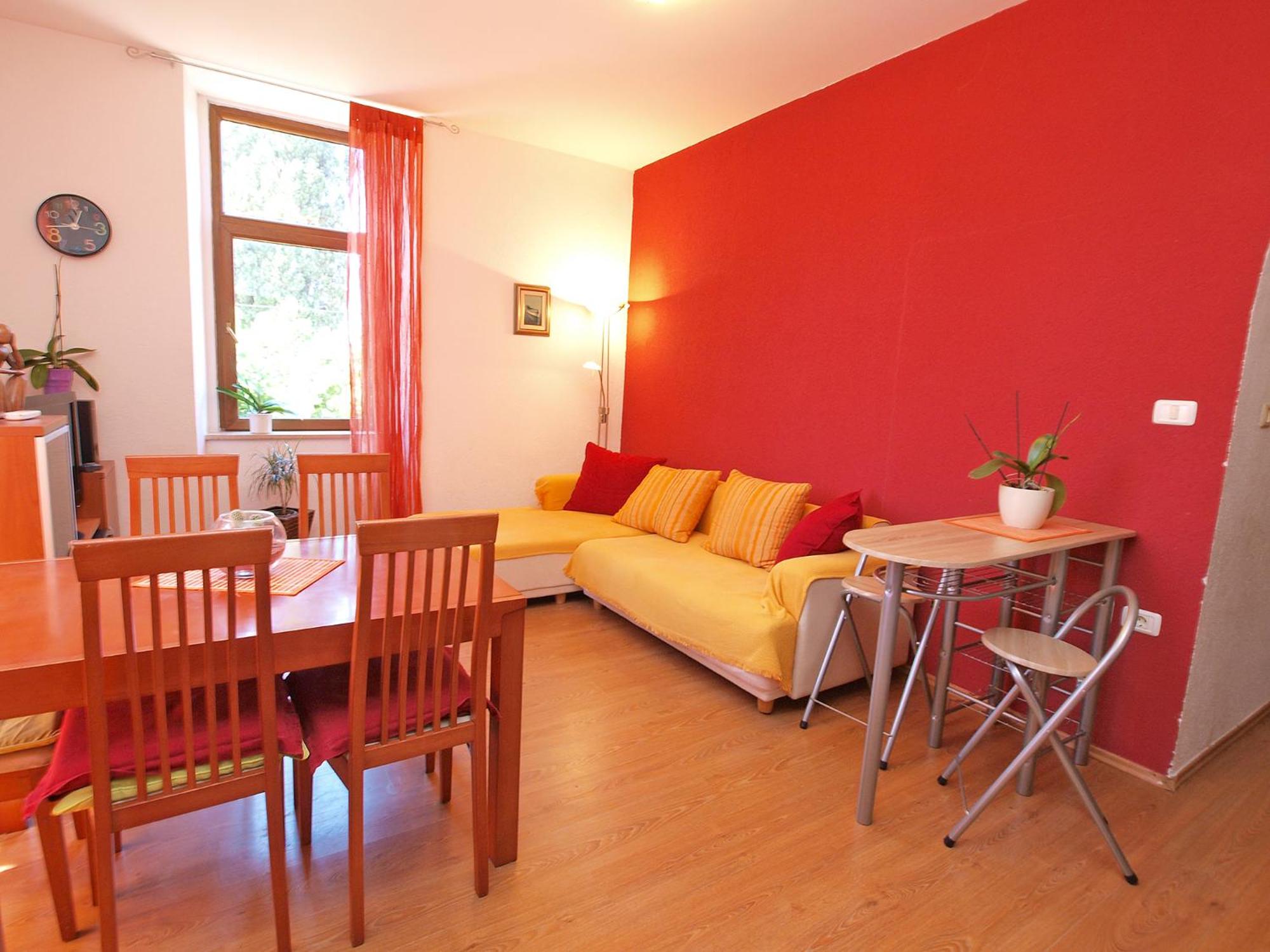 Apartment photo 3