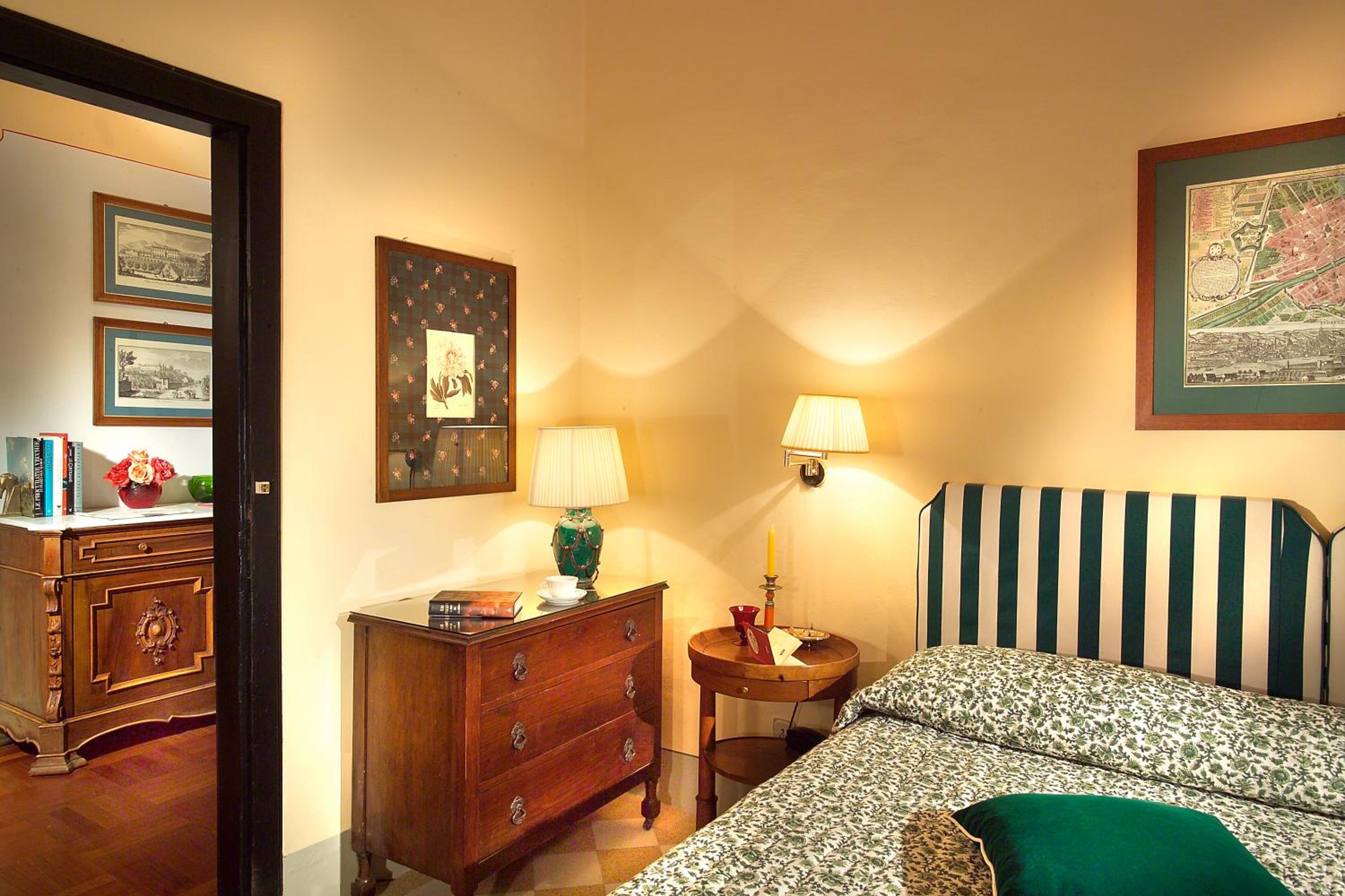 Double or Twin Room with Extra Bed photo 2