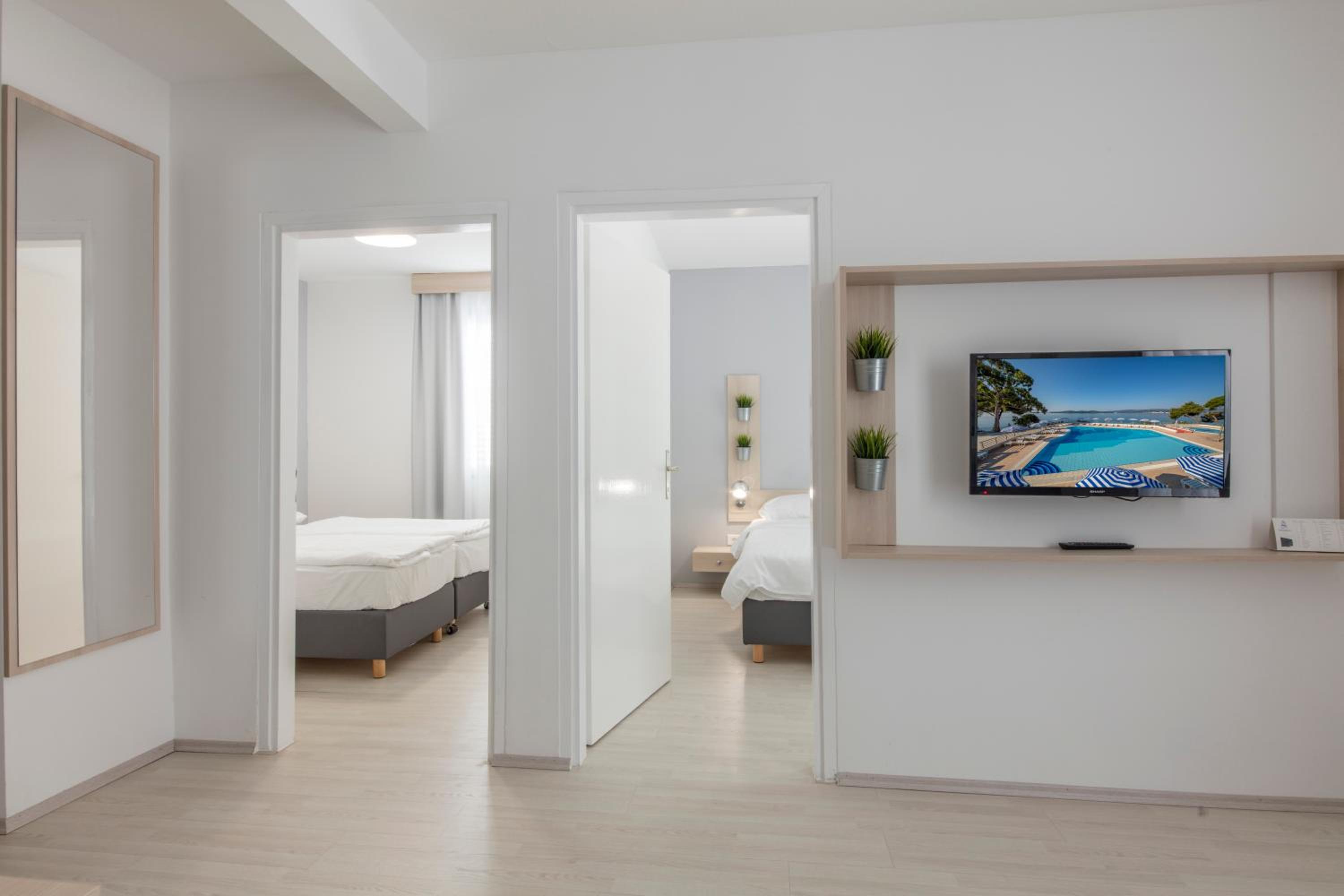Family  Room with Seaside Balcony - Photo 2