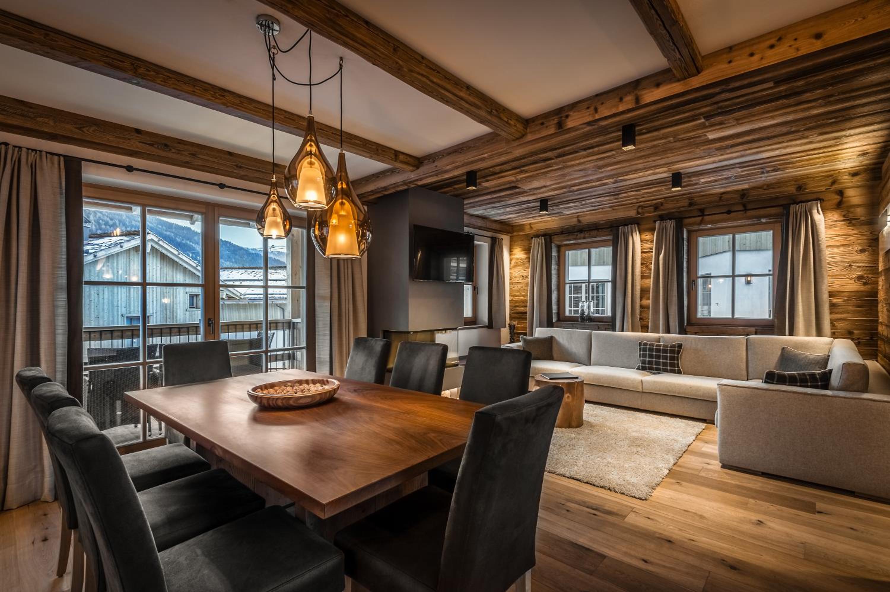 Four-Bedroom Chalet photo 1